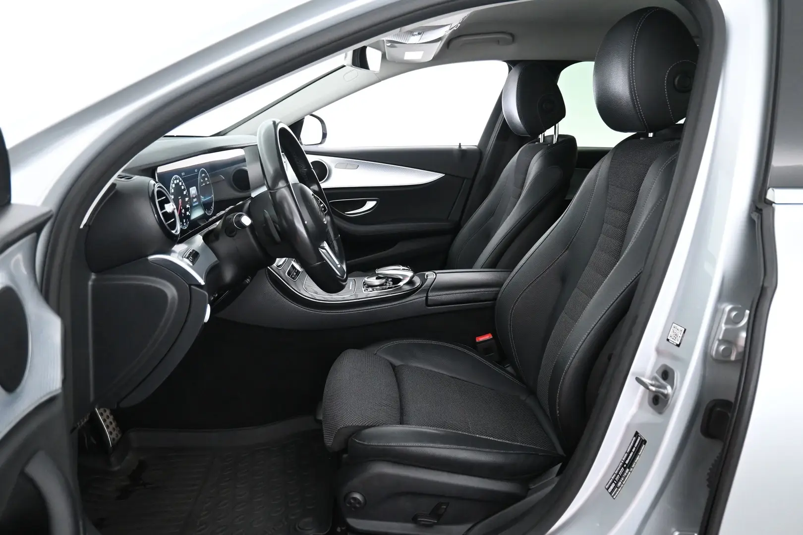 Car Image - 21YgWEP1tylFiEpQBIB64w