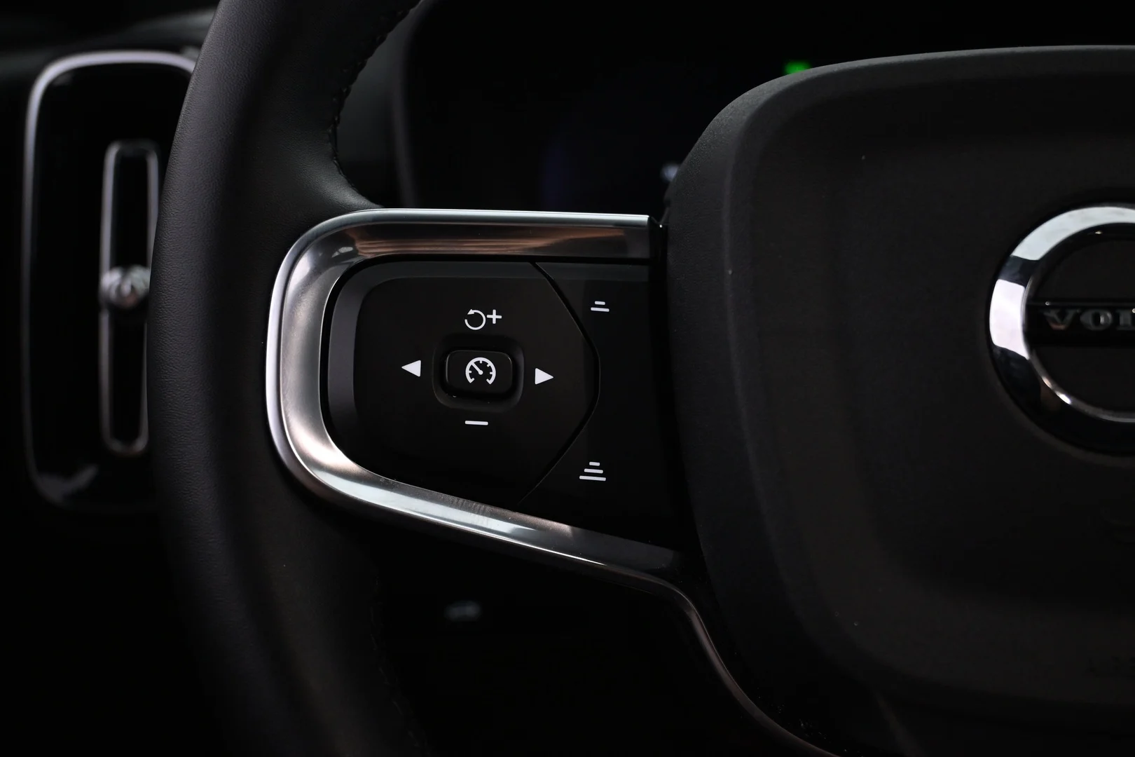 Car Image - 5stahGfvG1hXBwSIOE262o
