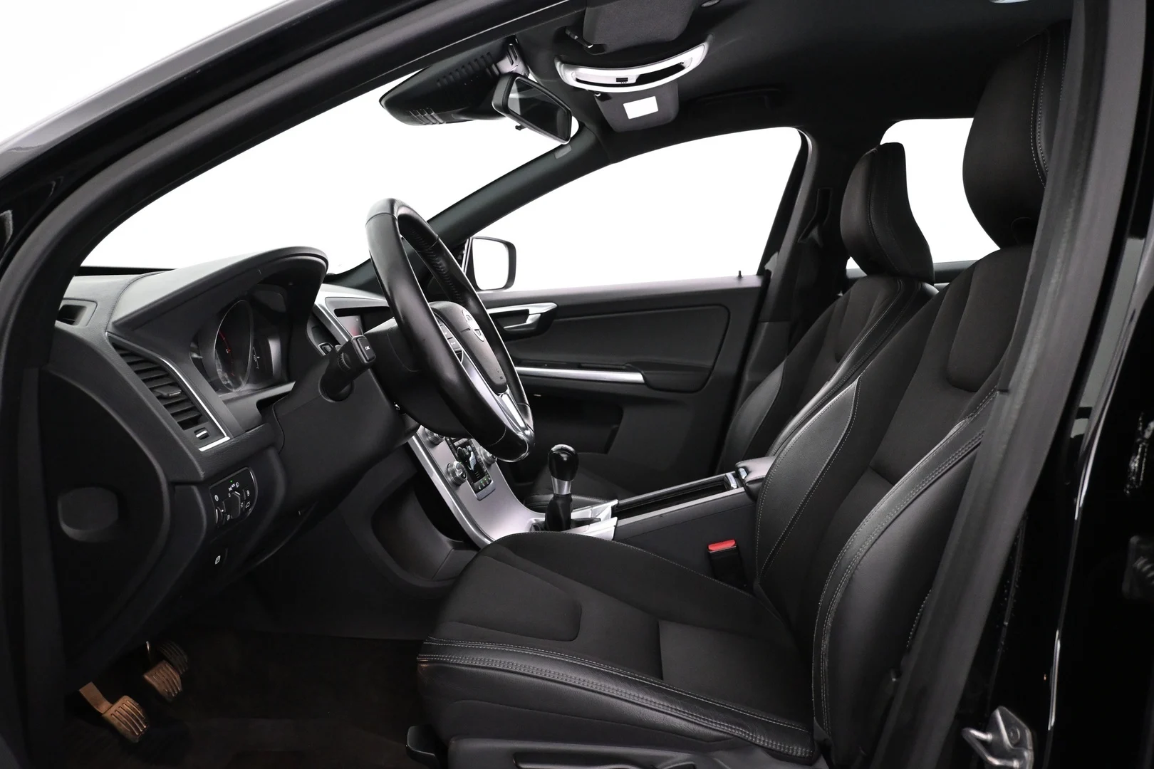 Car Image - xzMOEuMXunnUW5fe3TDGH