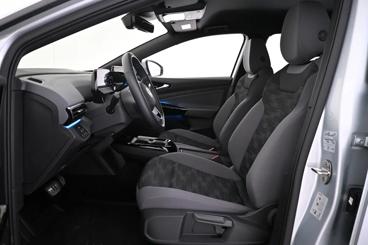 Car Image - 7bx3E58KBILUTzO0bE6nOe