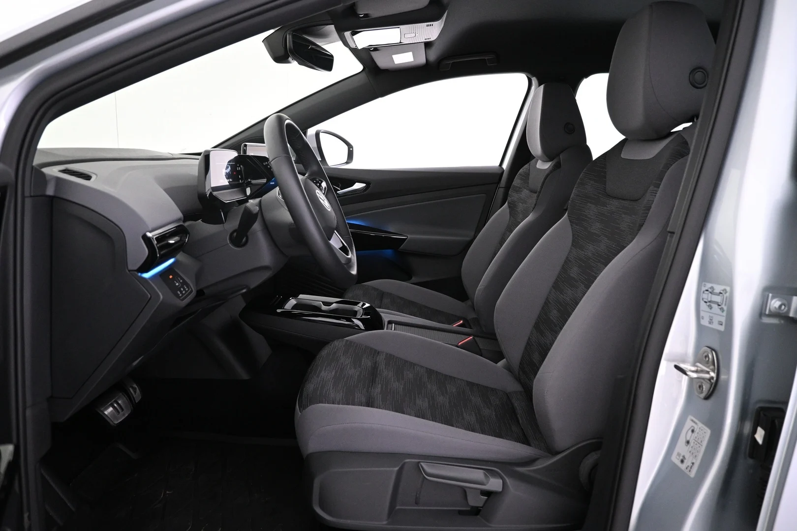 Car Image - 7bx3E58KBILUTzO0bE6nOe