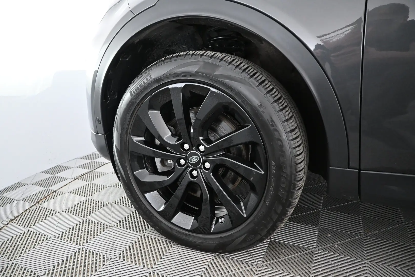 Car Image - 4nJRkSTLR46WbQrcrMjDFV