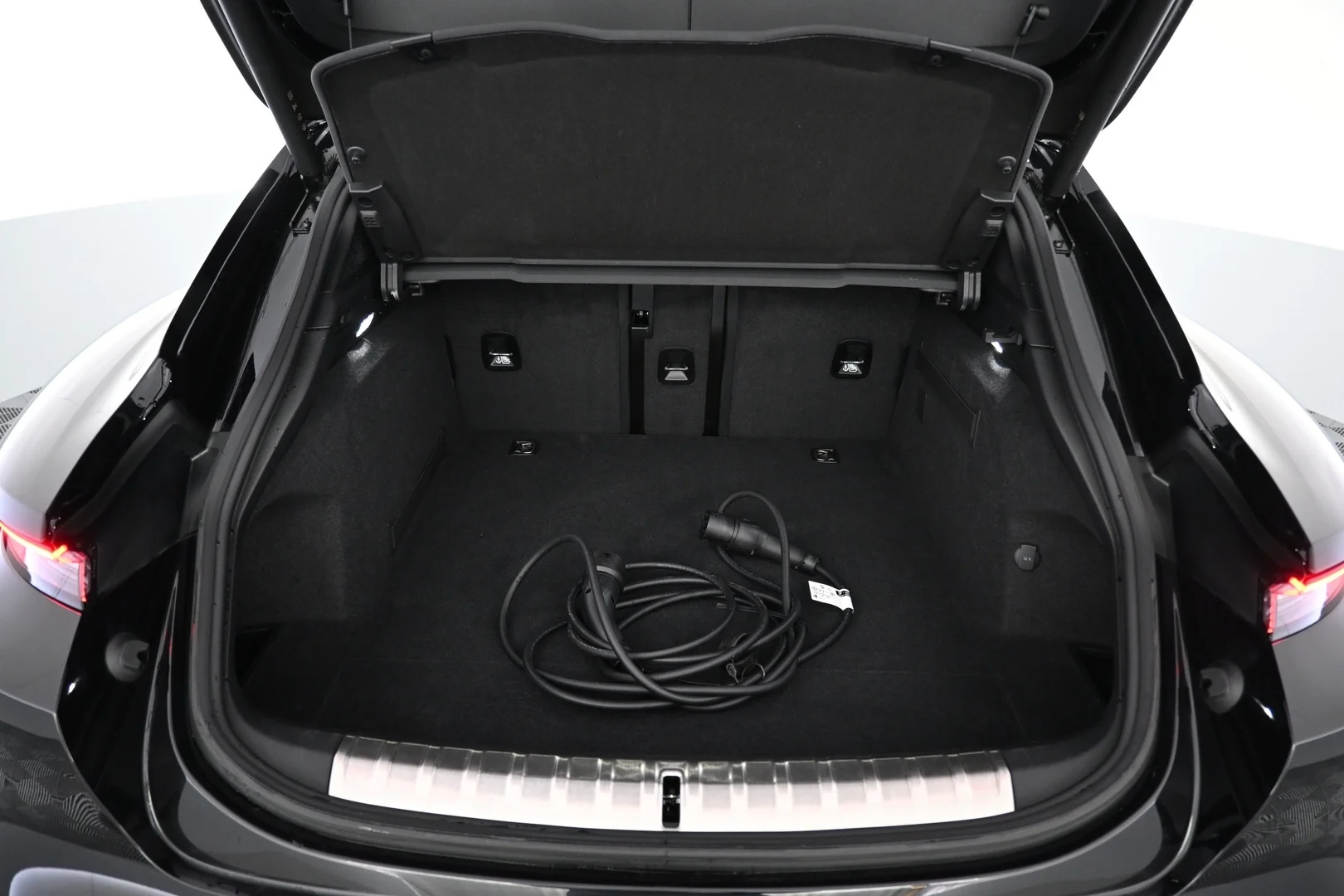 Car Image - 45LeUUAbFdHPSrQLjgxDwj