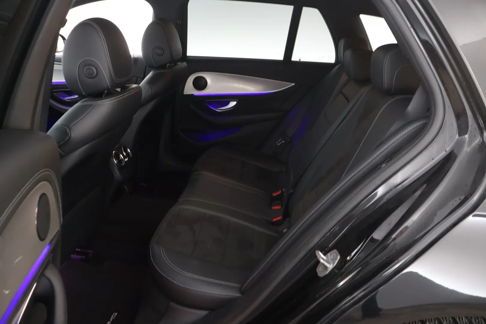 Car Image - 4tVp0VgP9OgwdiJmDYGnCe