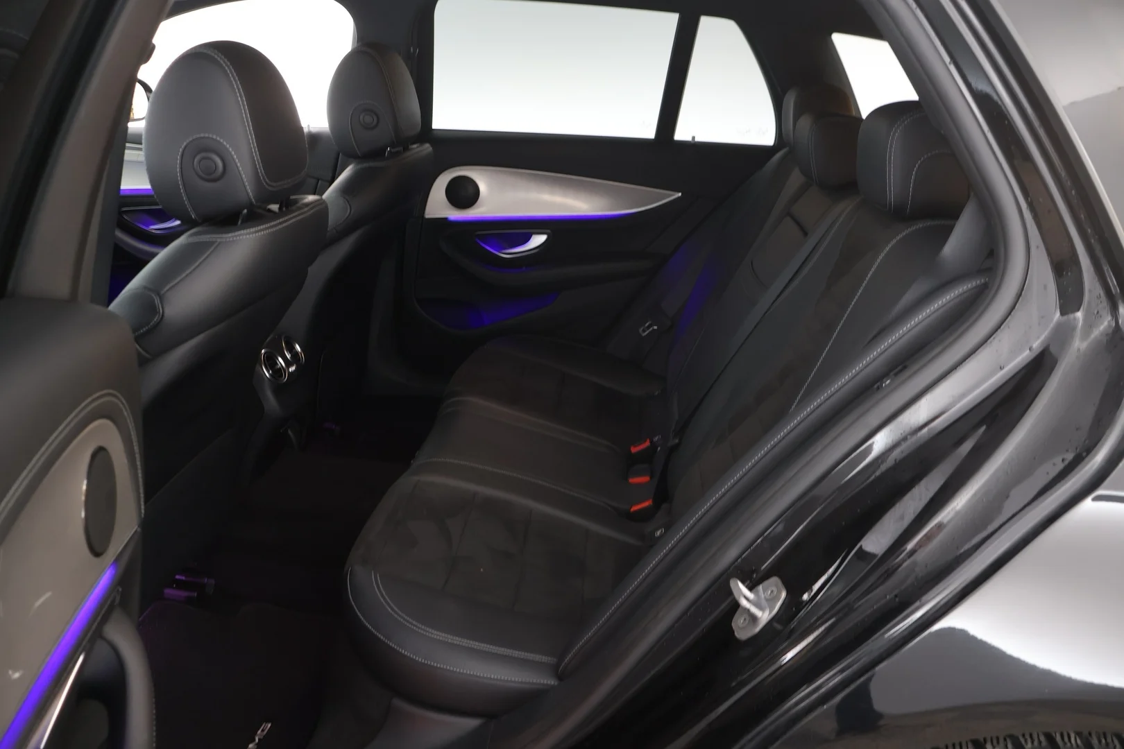 Car Image - 4tVp0VgP9OgwdiJmDYGnCe