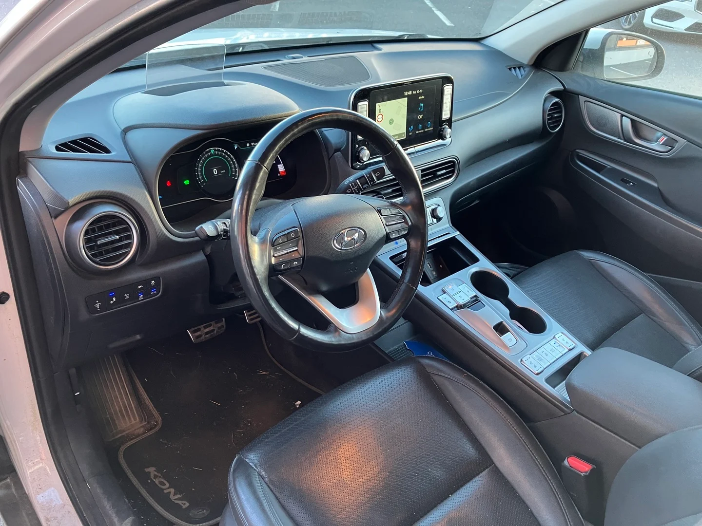 Car Image - 19SRVfiSPbpk8XLcxN8zij