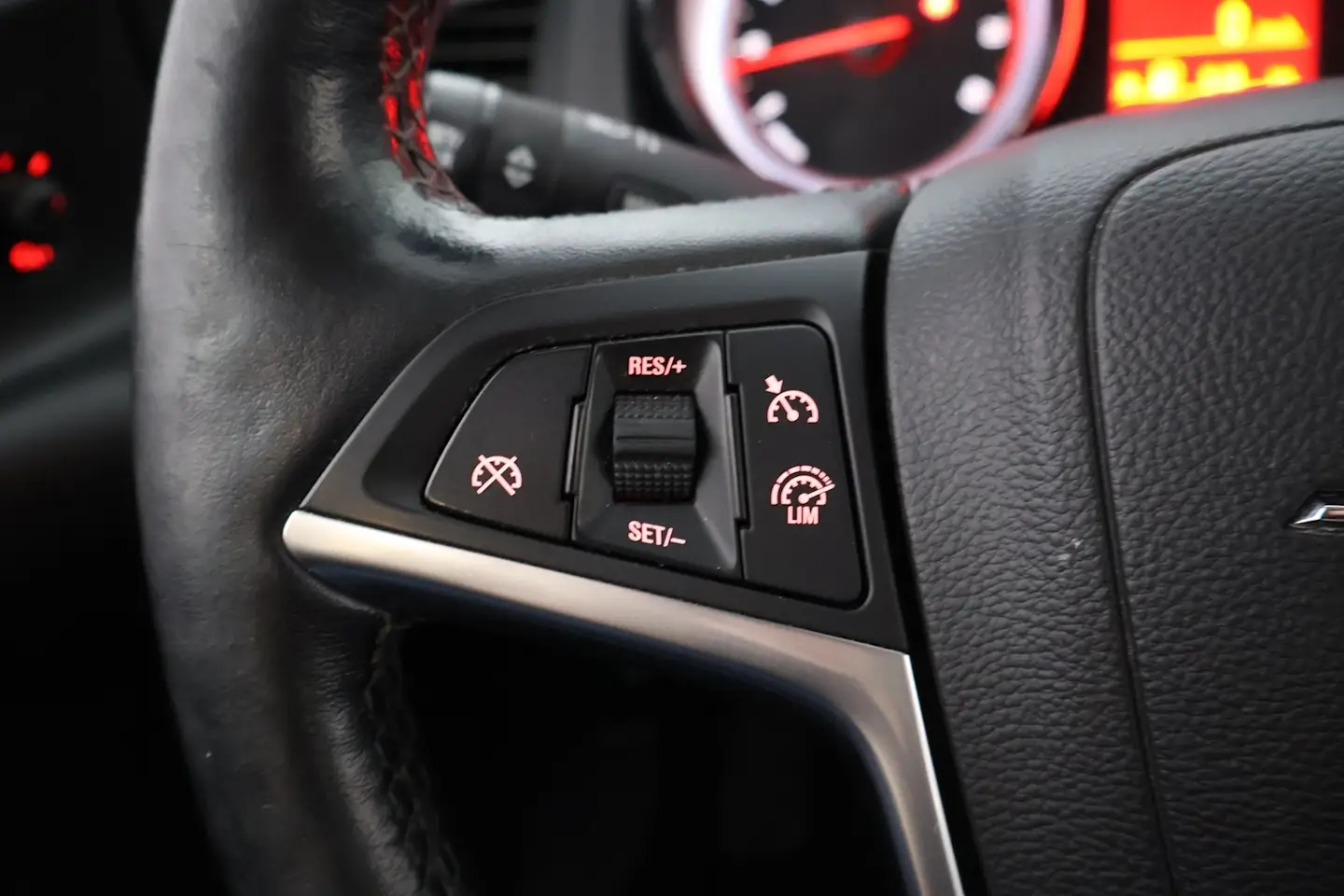 Car Image - Gtn3DDUUklp9sUbFPxS6Z