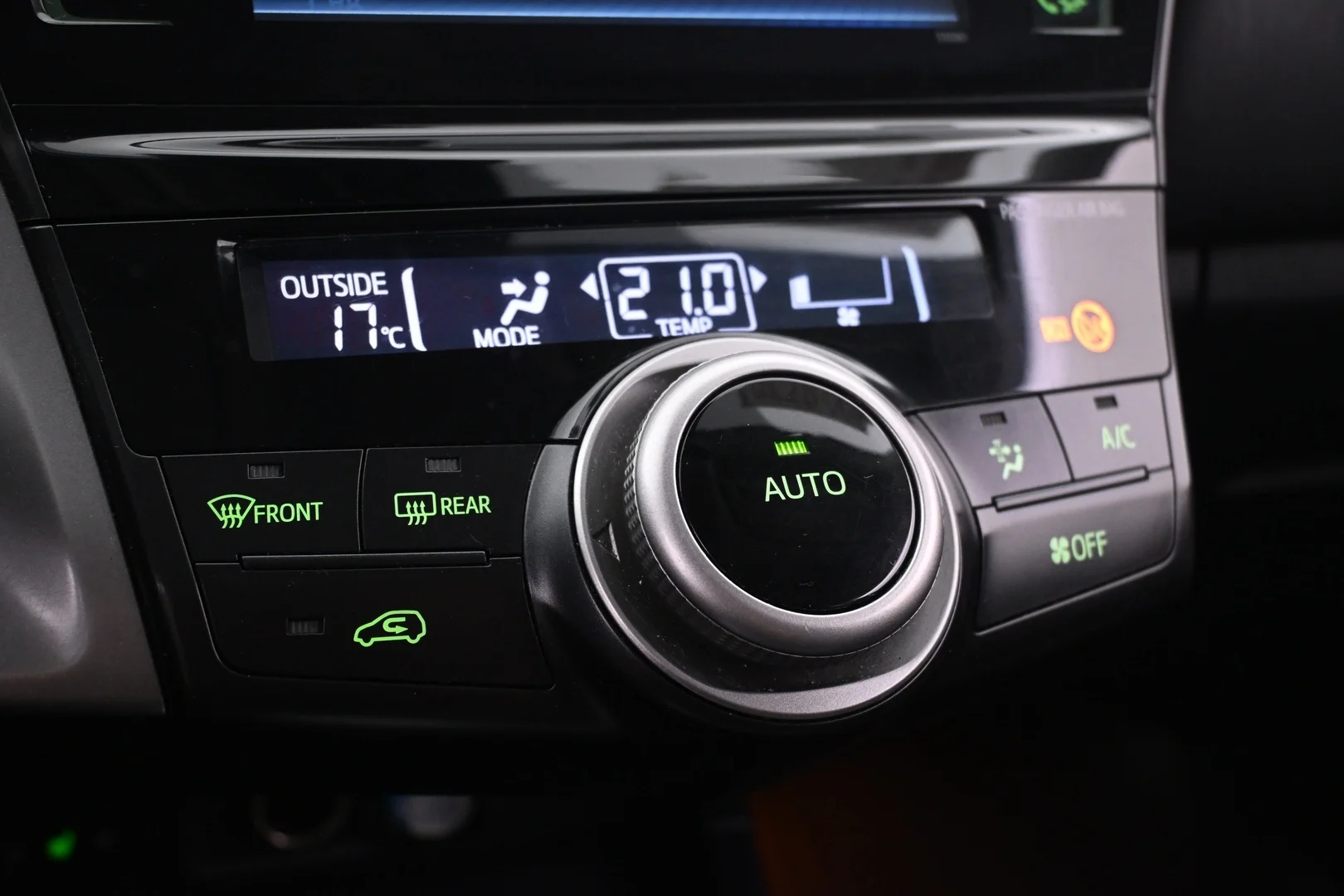 Car Image - 4Zr60mxS27jxOUAGsDBS6s
