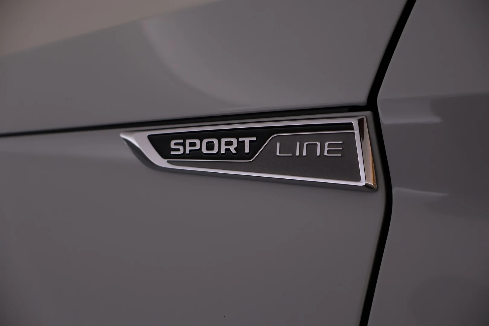 Car Image - 5Q7TPXnHgjJXTB5Whzotox