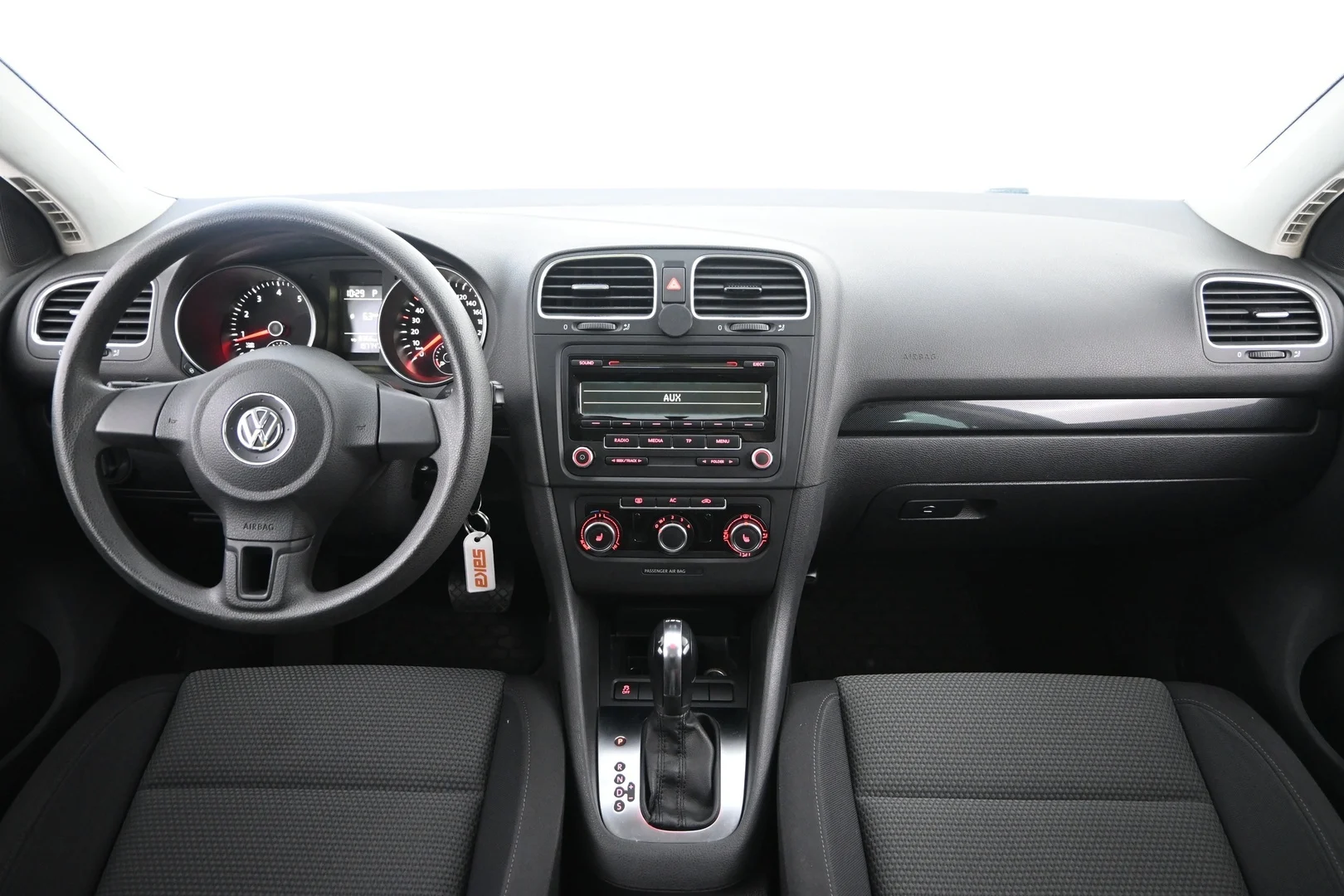 Car Image - mURkkdeqWaHP2vBiMcnSJ