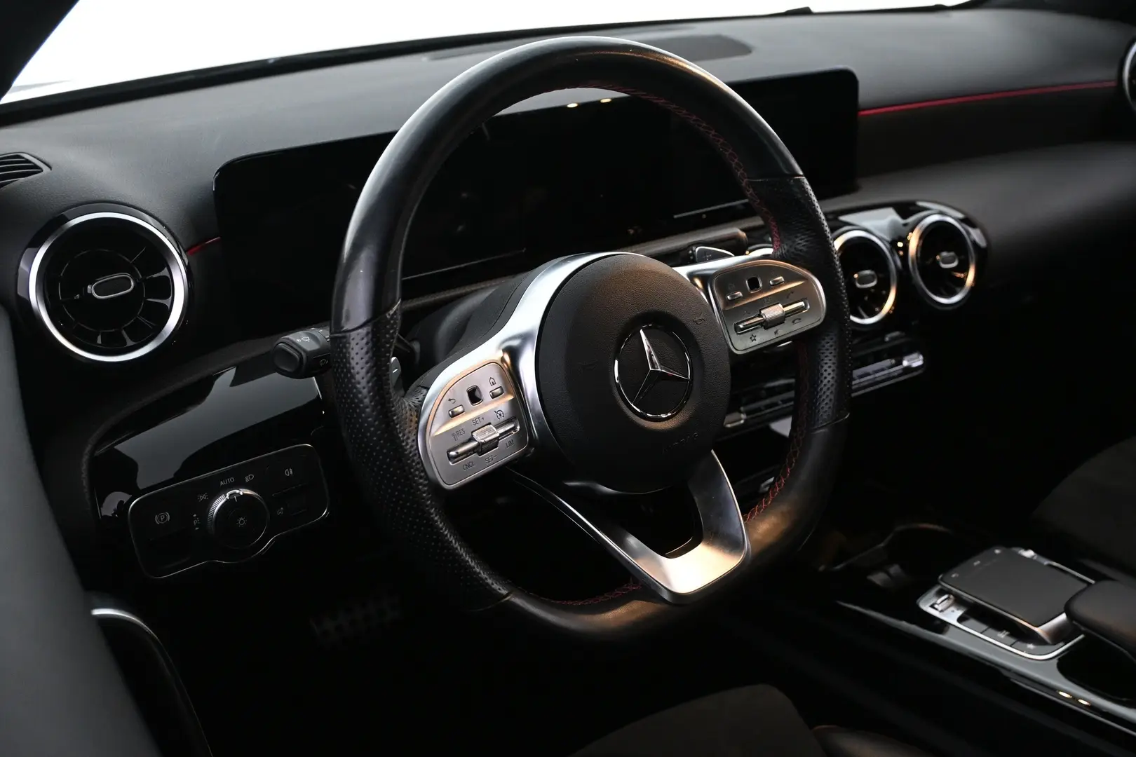 Car Image - 5f3X2RBEfevtFlynzcjPIp