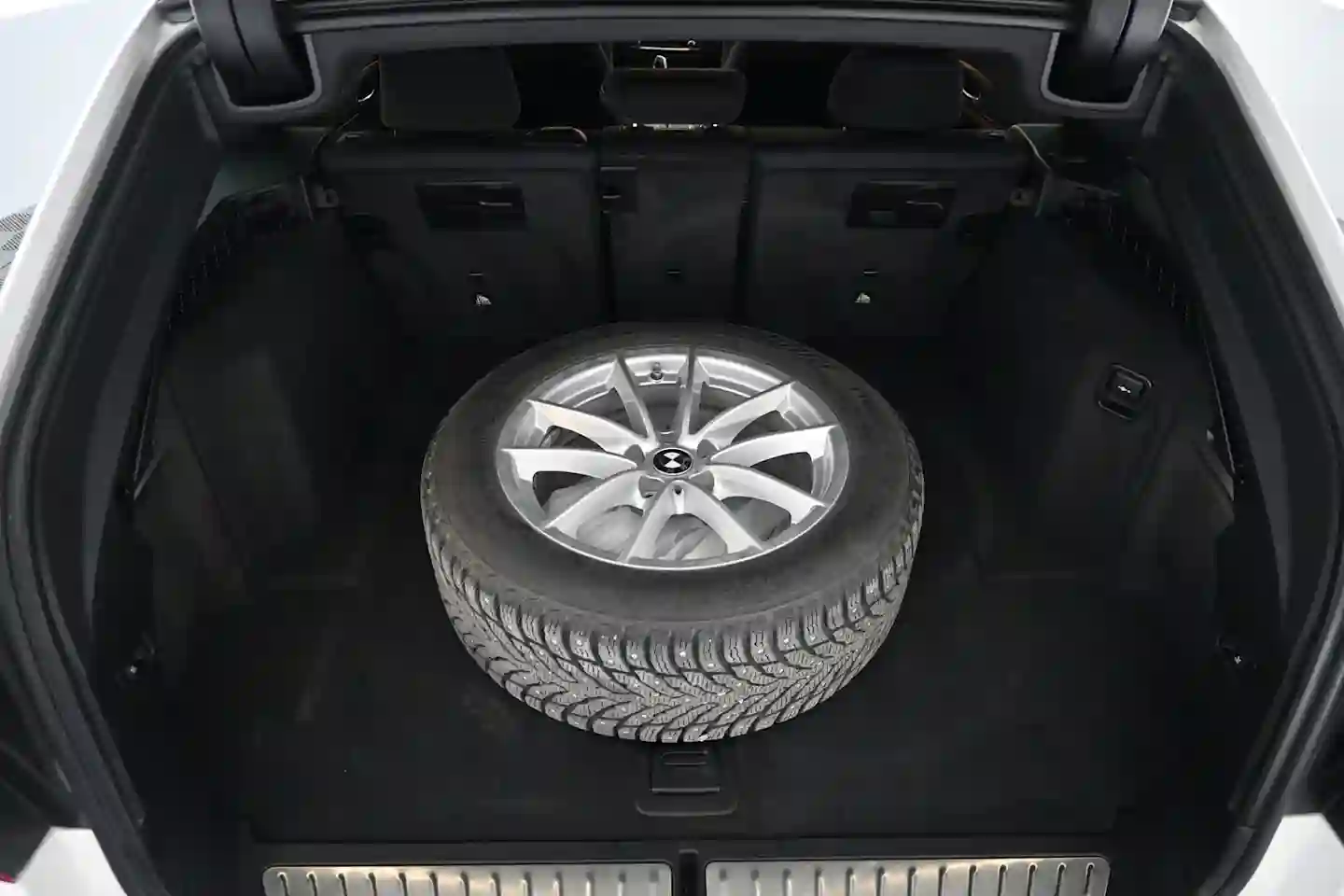 Car Image - Tcix0kp4bgBI20lxIXpJc