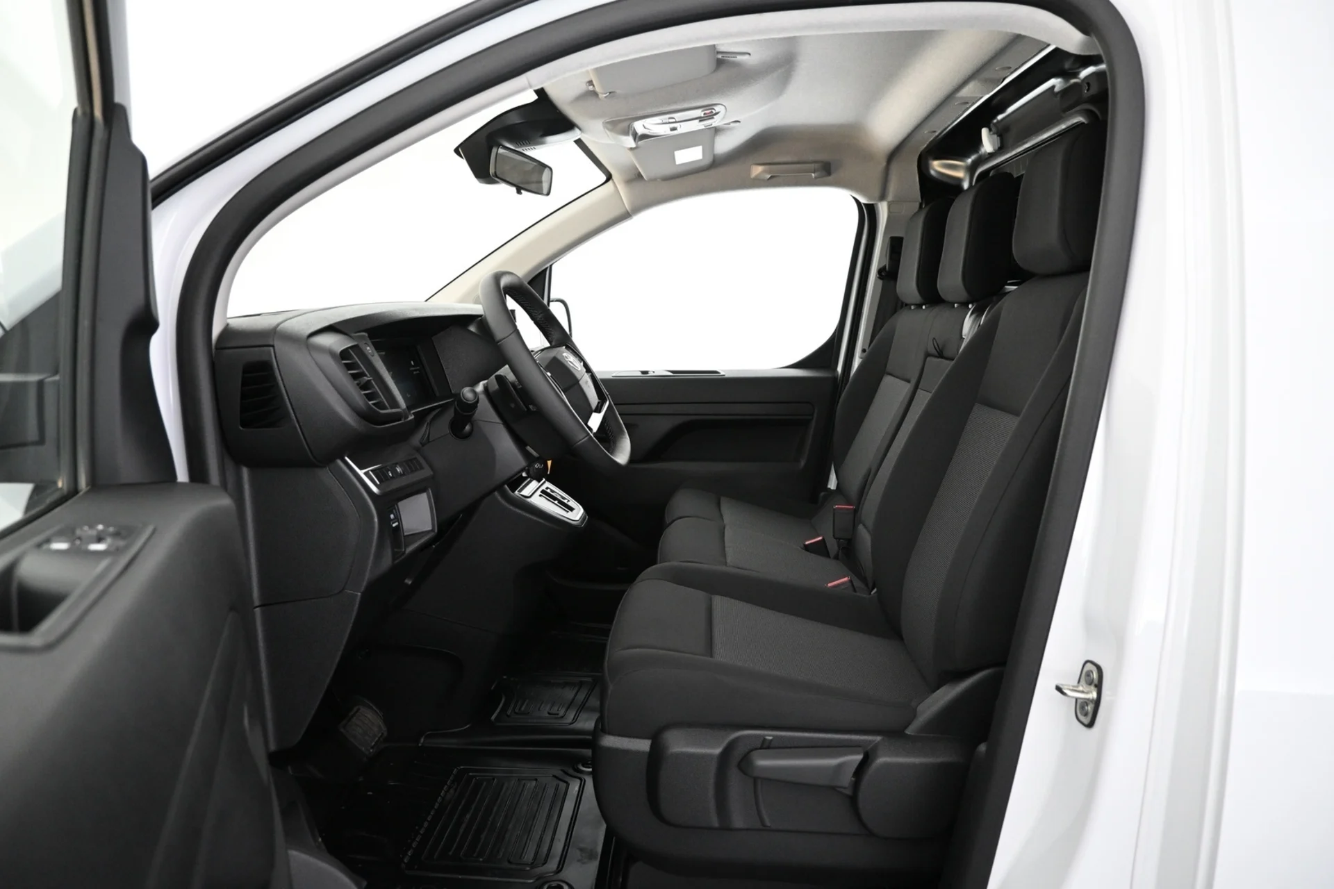 Car Image - 15fYWIucrC8564XunCkOSt