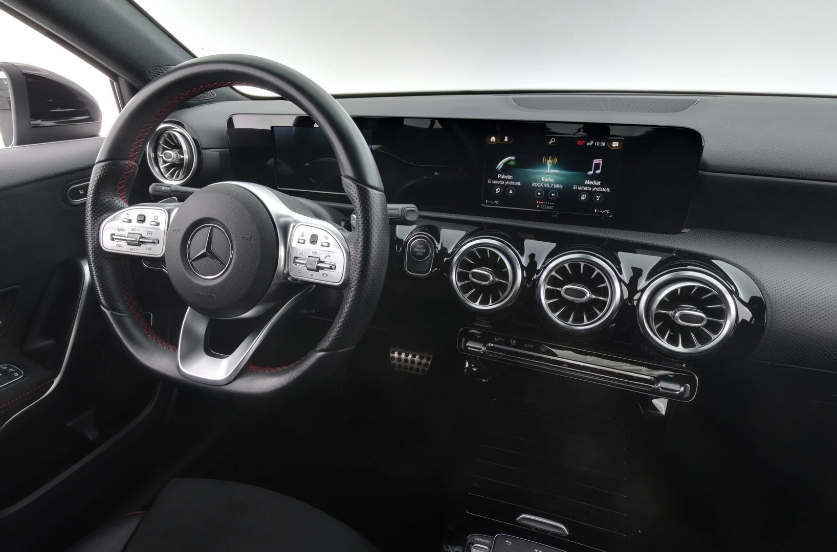Car Image - 7G09R90WdtBrVzizzxSA99