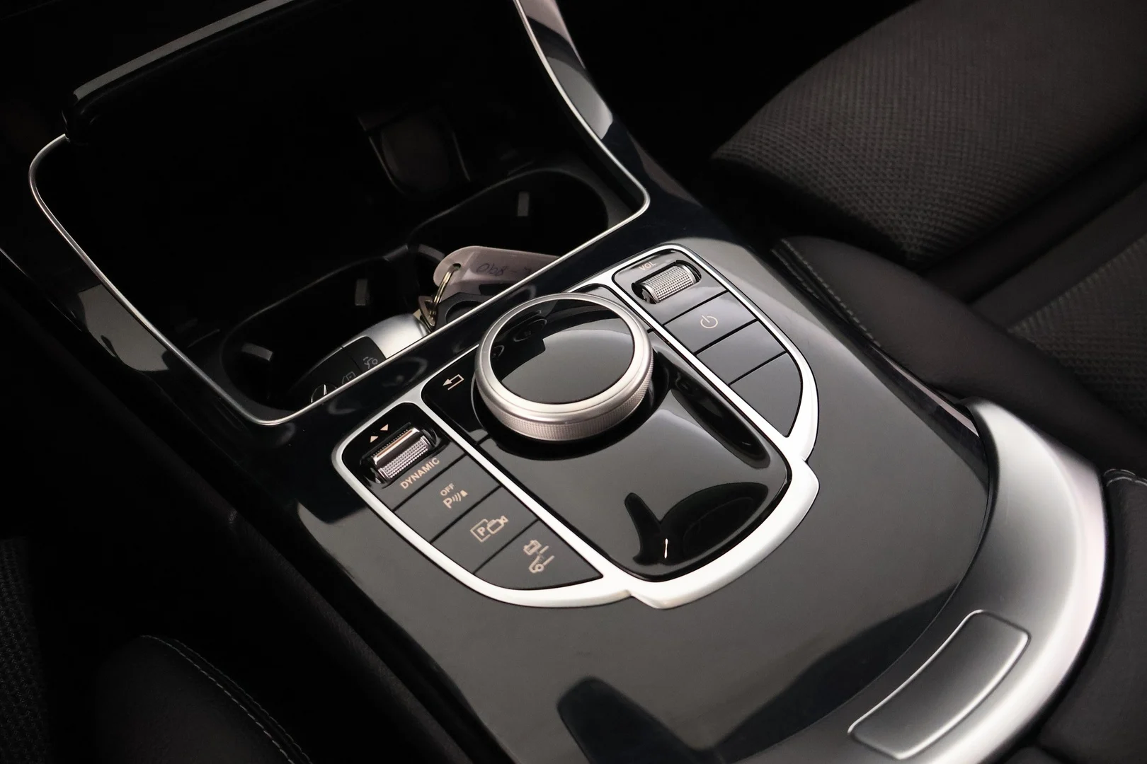 Car Image - 43f43dLUbCzLxHLRboyC0X