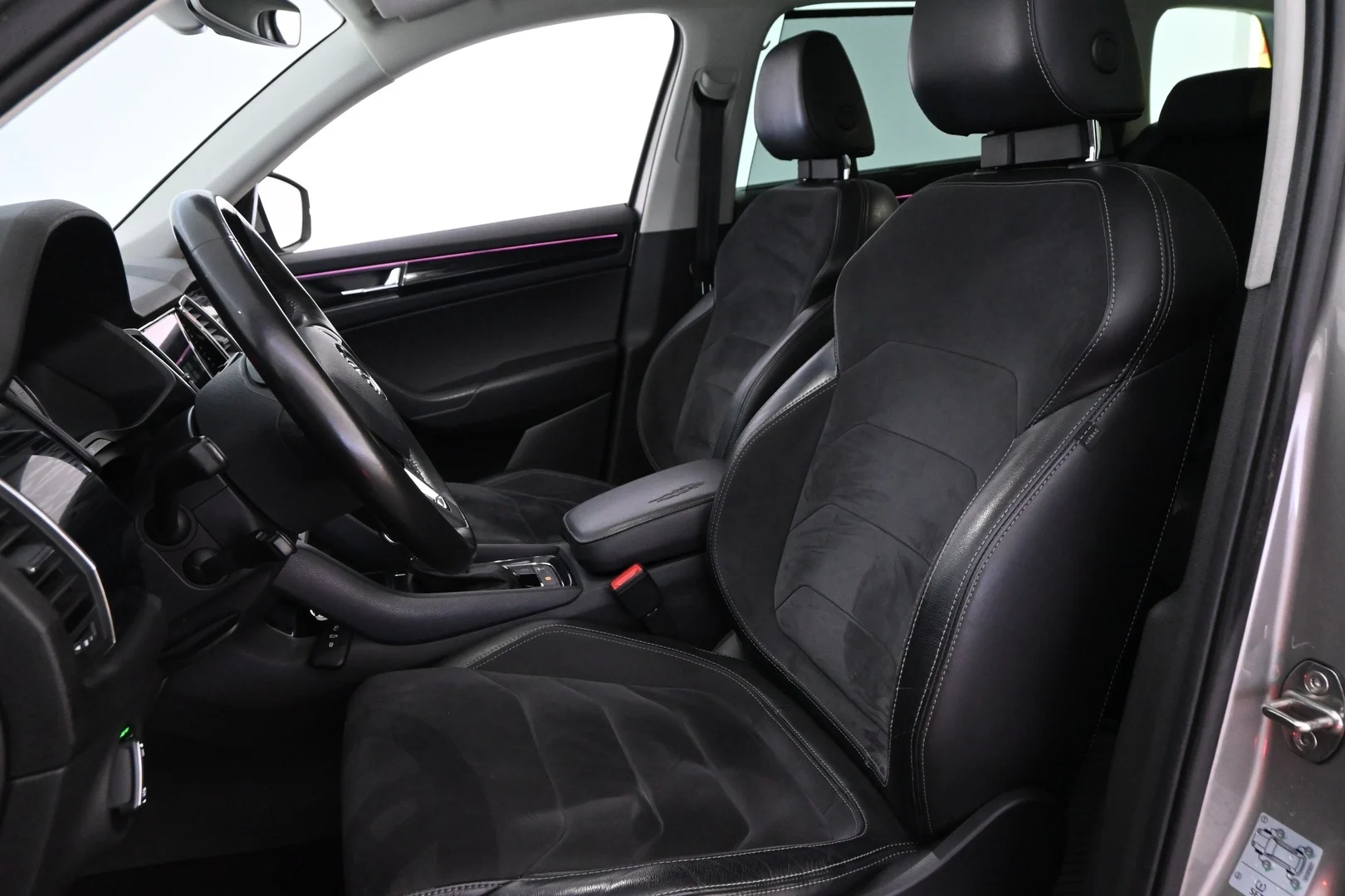 Car Image - 2knnROGUucRrAJABjut7Qz