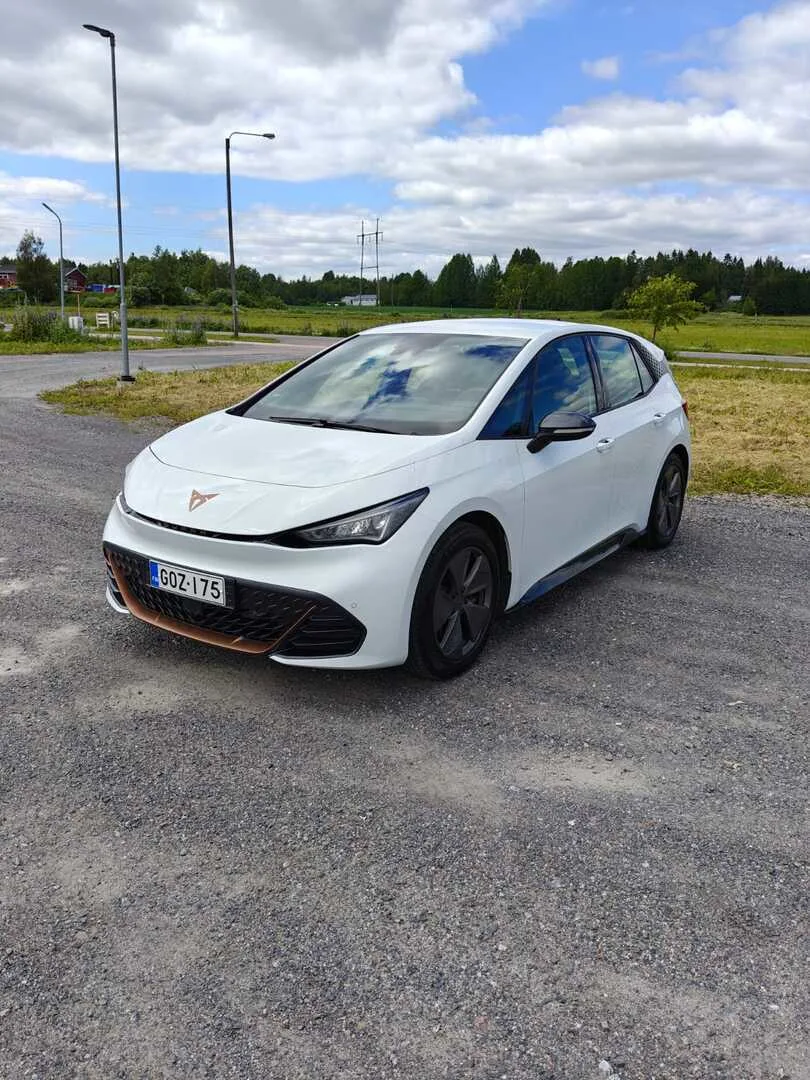Car Image - 68JdaQUGctYS3L2aqNZ6Hy
