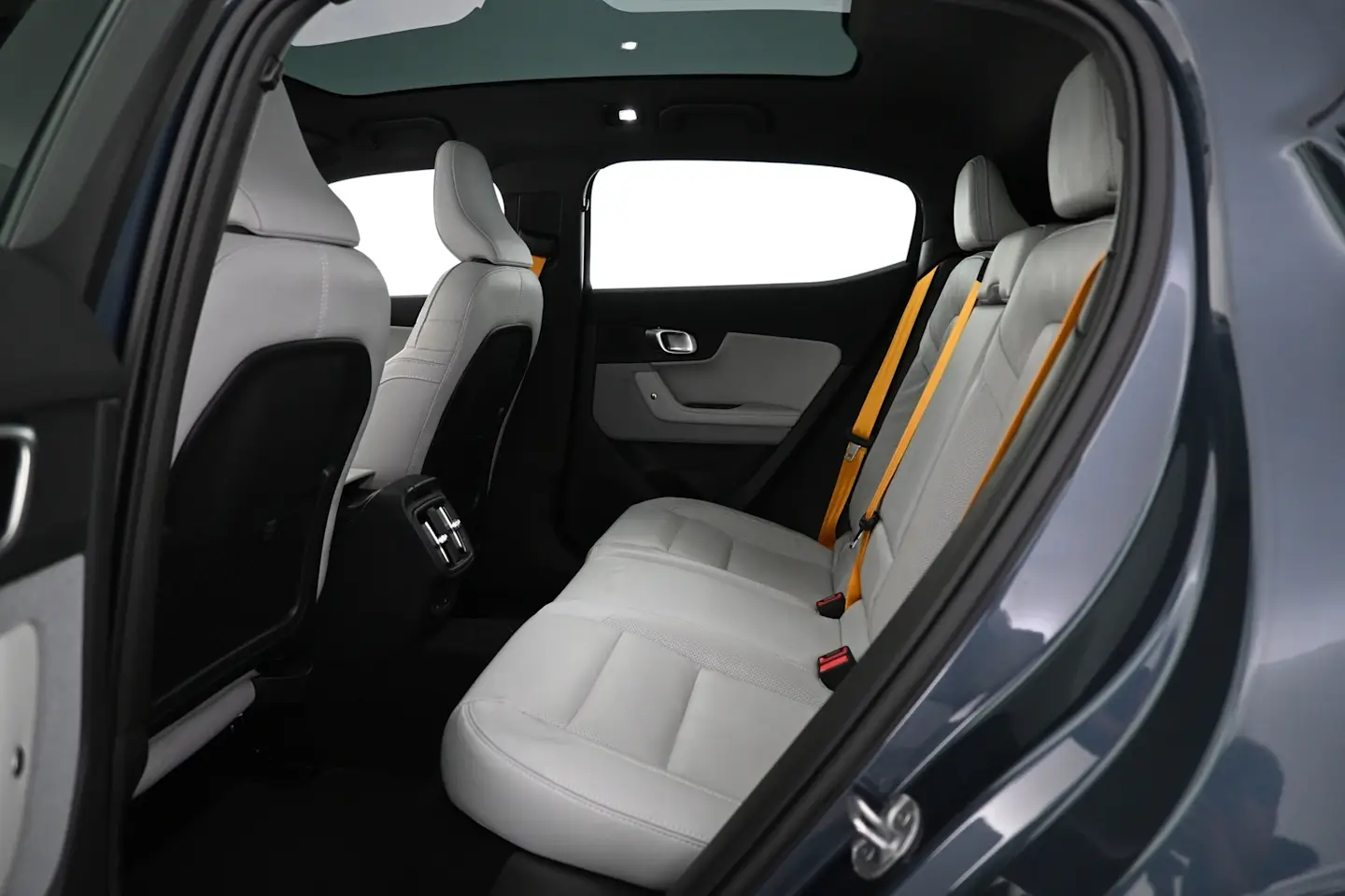Car Image - 7GnrNfGsGcaC7NeV2QXVdU