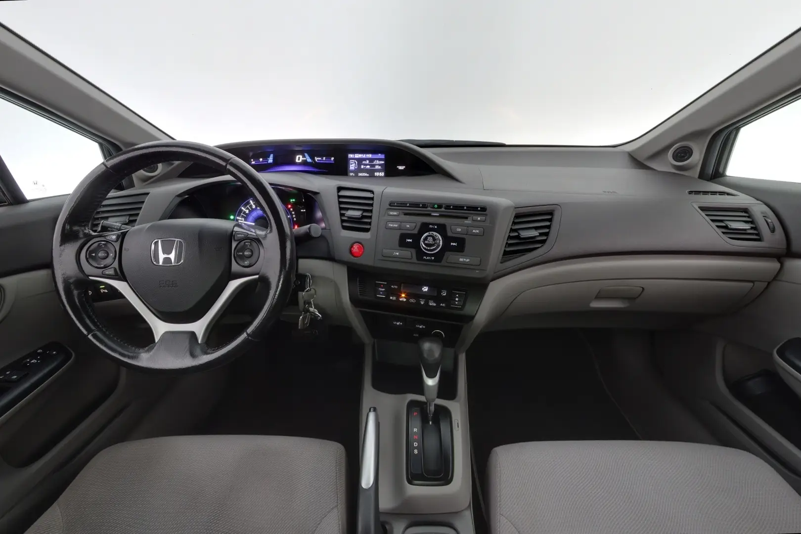 Car Image - 2bYbWG85PbLUVB0BaFHQb1