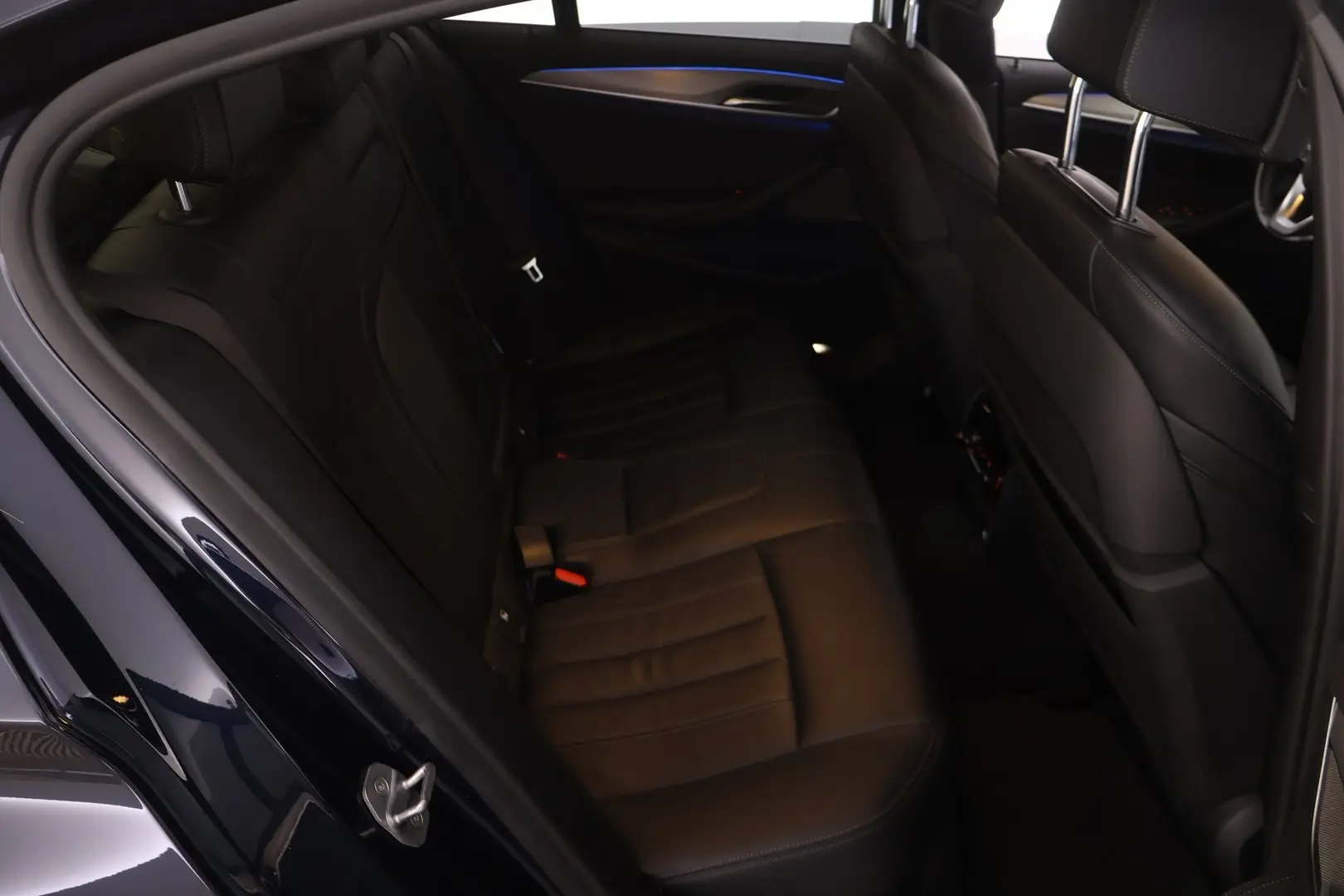Car Image - 6YhXWqNJjPGlzzb0I2vbiV