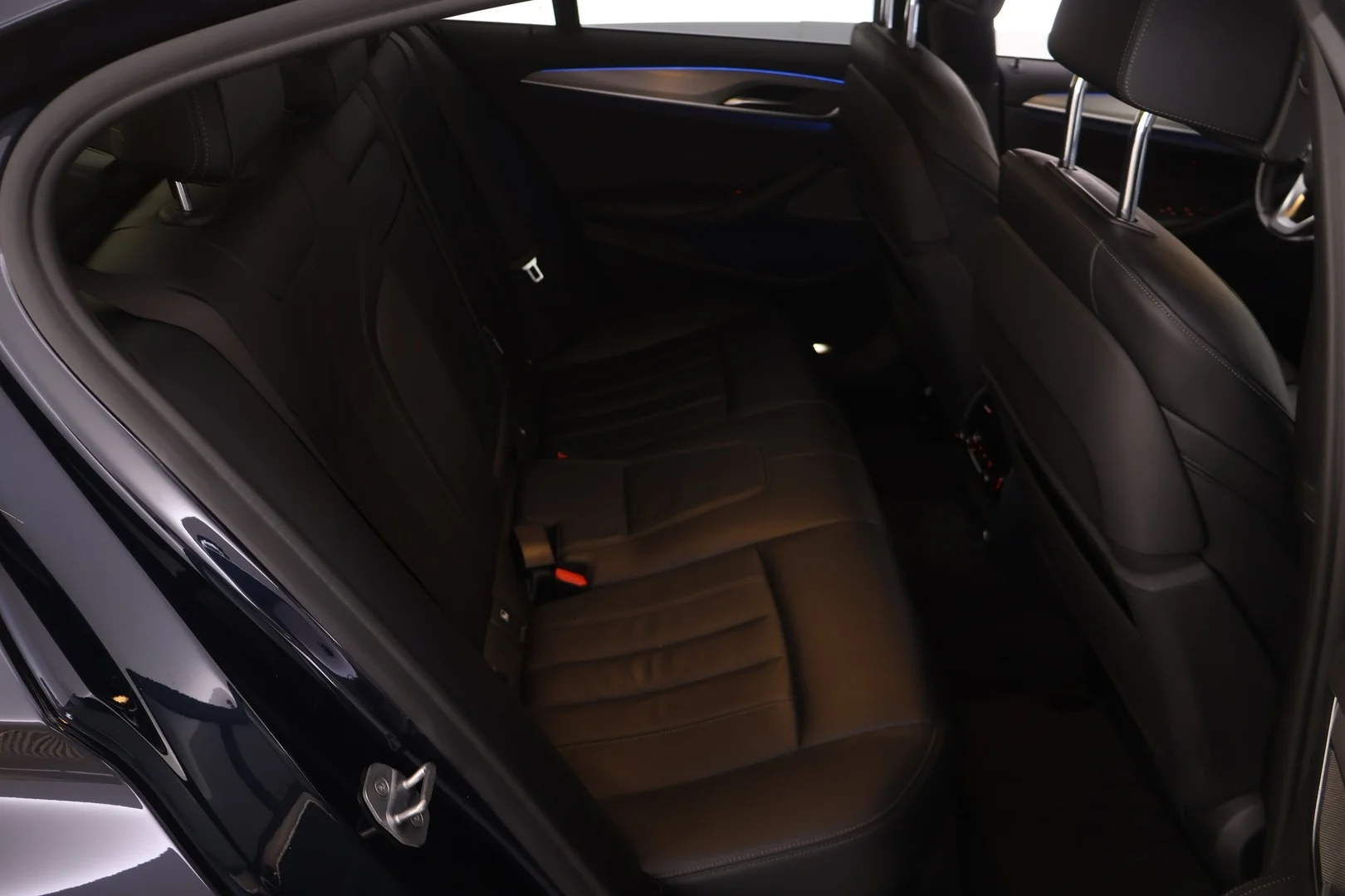 Car Image - 6YhXWqNJjPGlzzb0I2vbiV