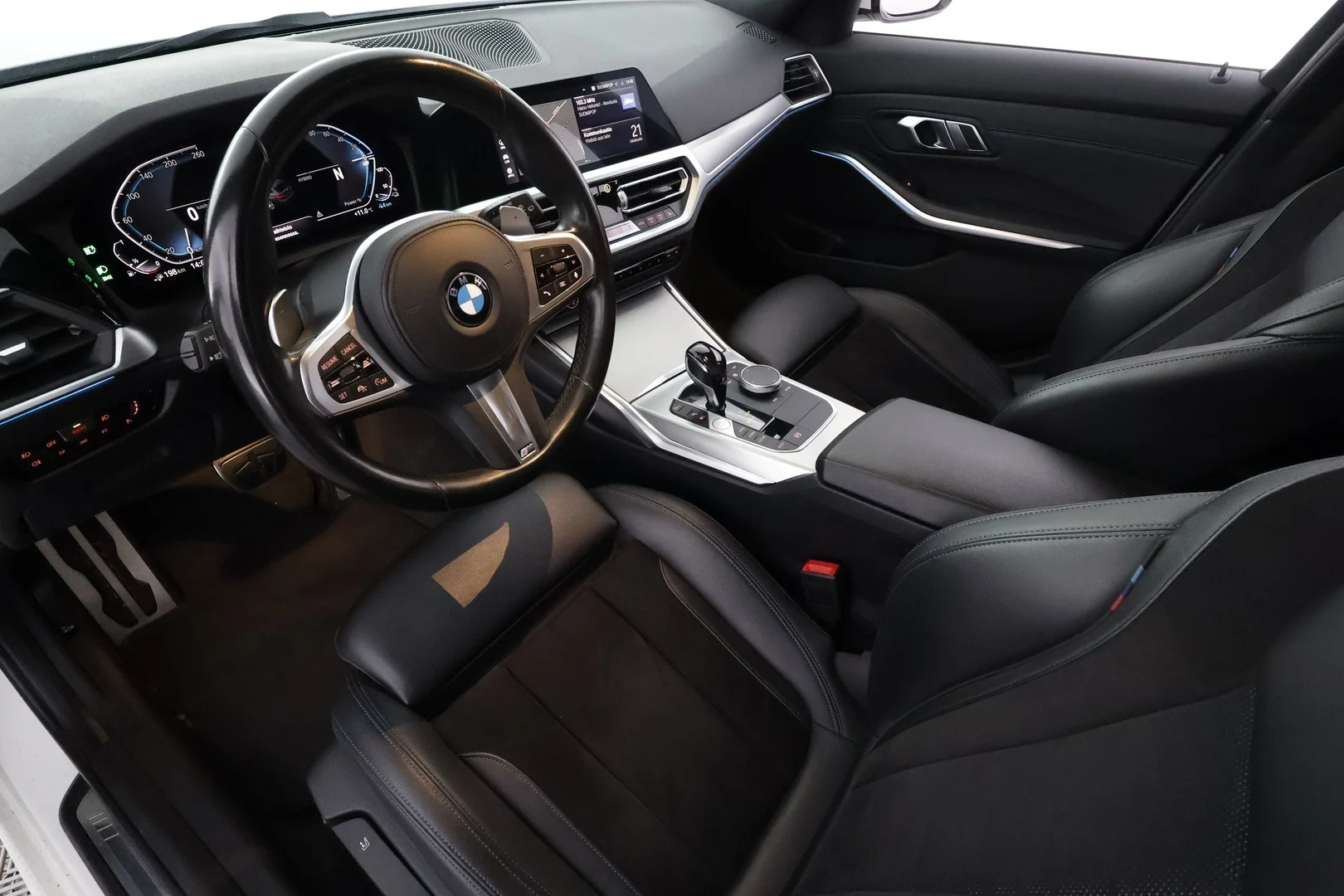 Car Image - 7LEbXpDgJxY52W85KfBiWU