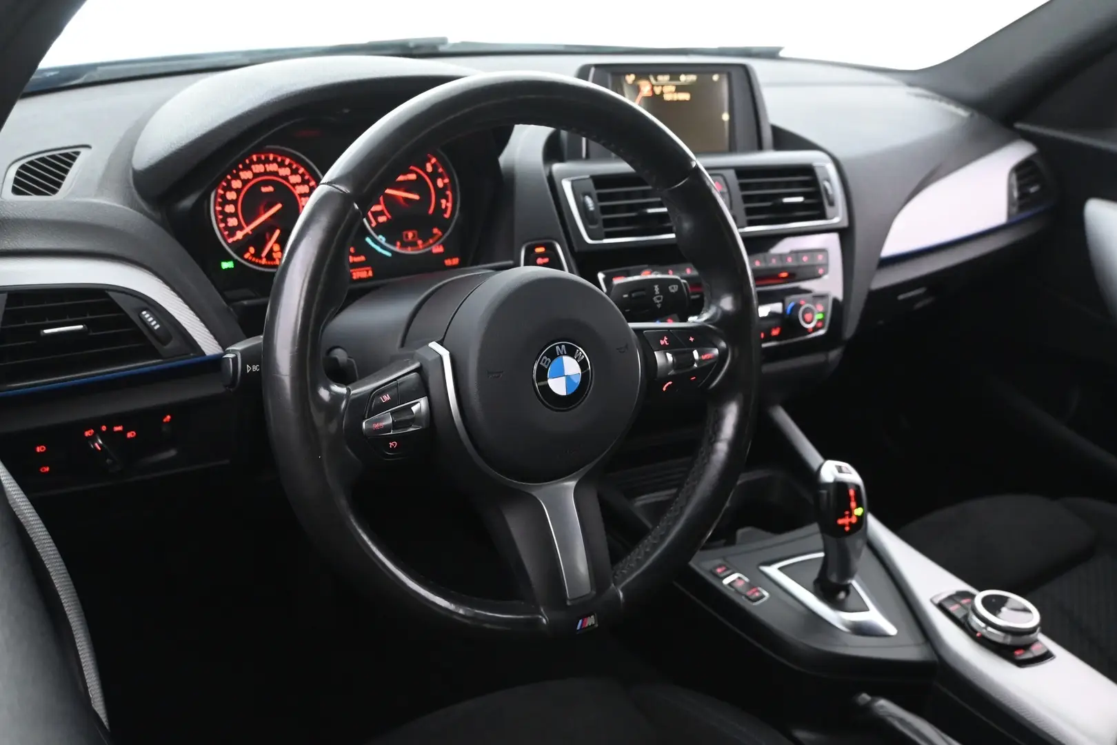 Car Image - 347nkZiS0XDBbC9dEZnVOP
