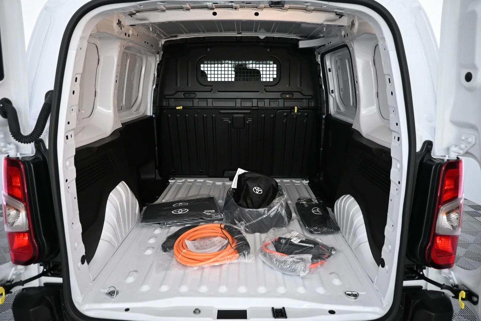 Car Image - NKX3b3G2gyGyFtiL6xFyG