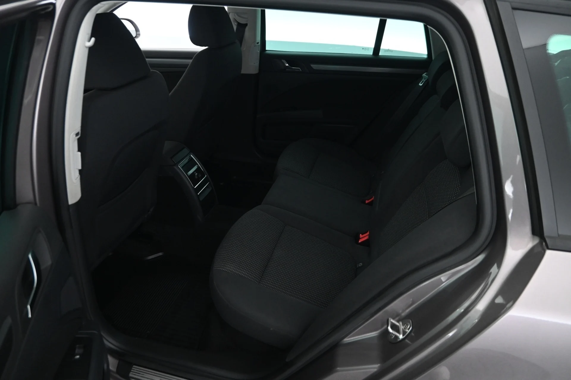 Car Image - 3cNP5TJkhBR4YlQlbaxzz0