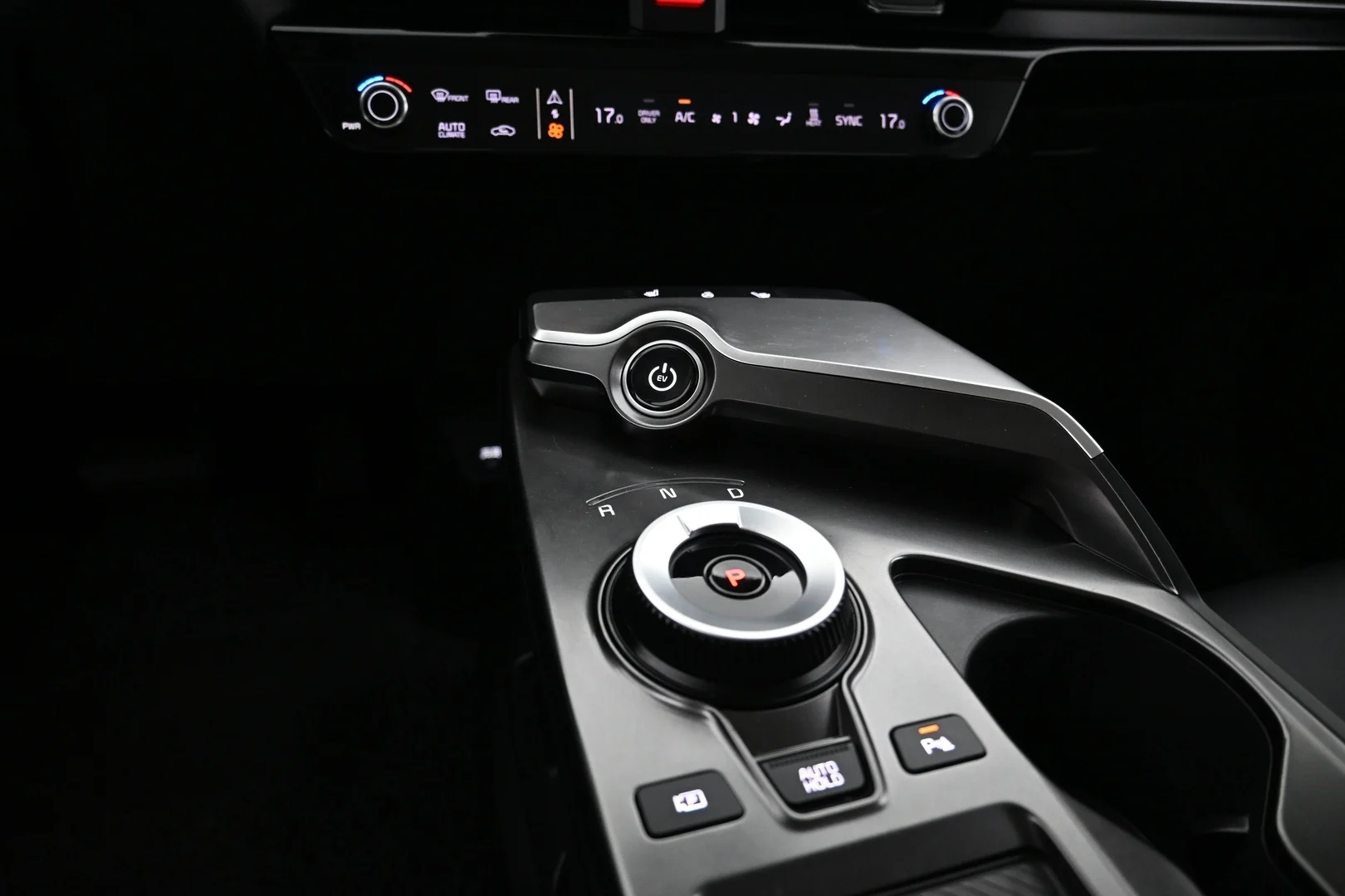Car Image - 4tJHSfI9rLB20k3KYrvset