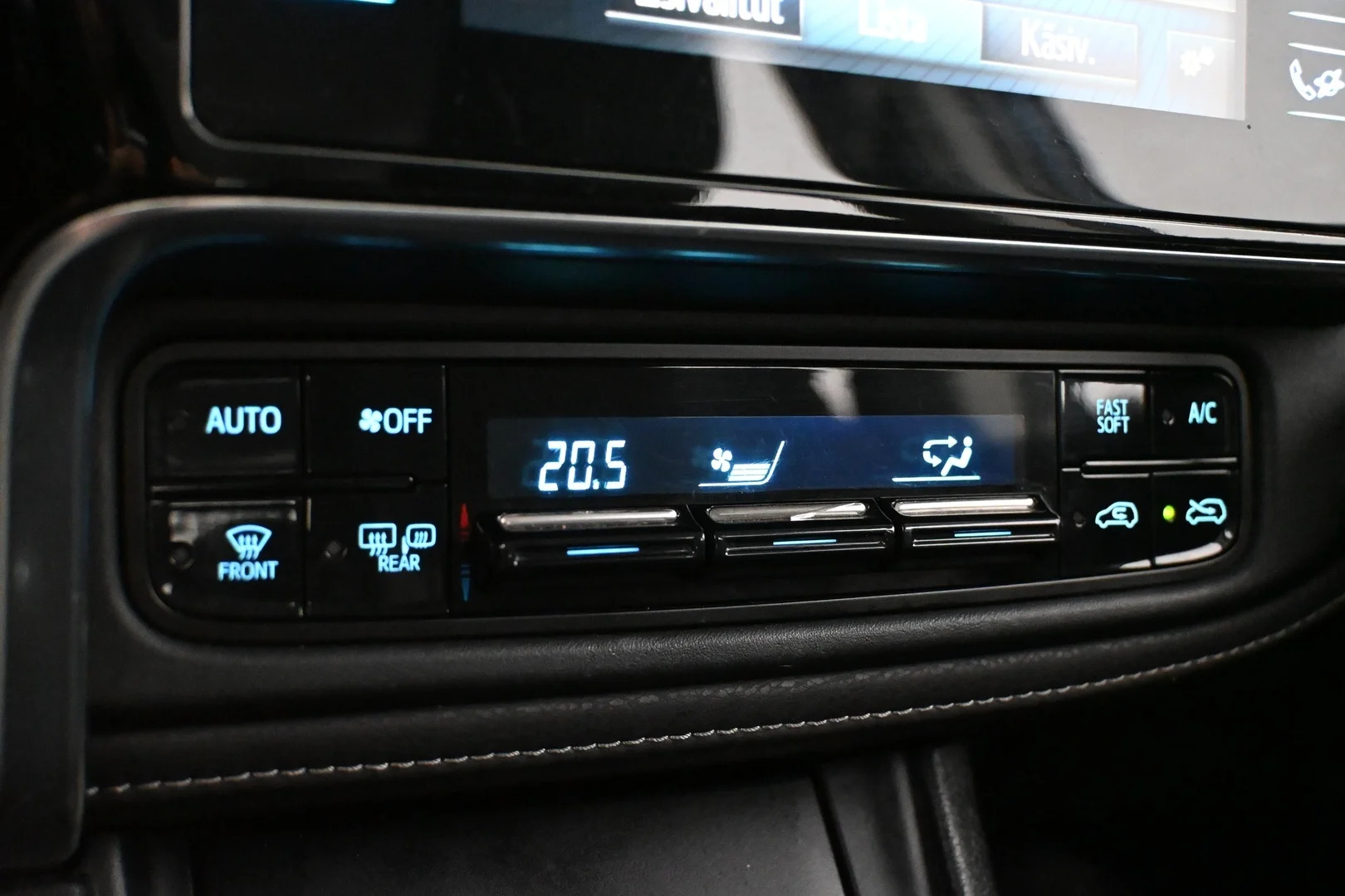 Car Image - pSjdKuFObD4KyjowM2Uw8