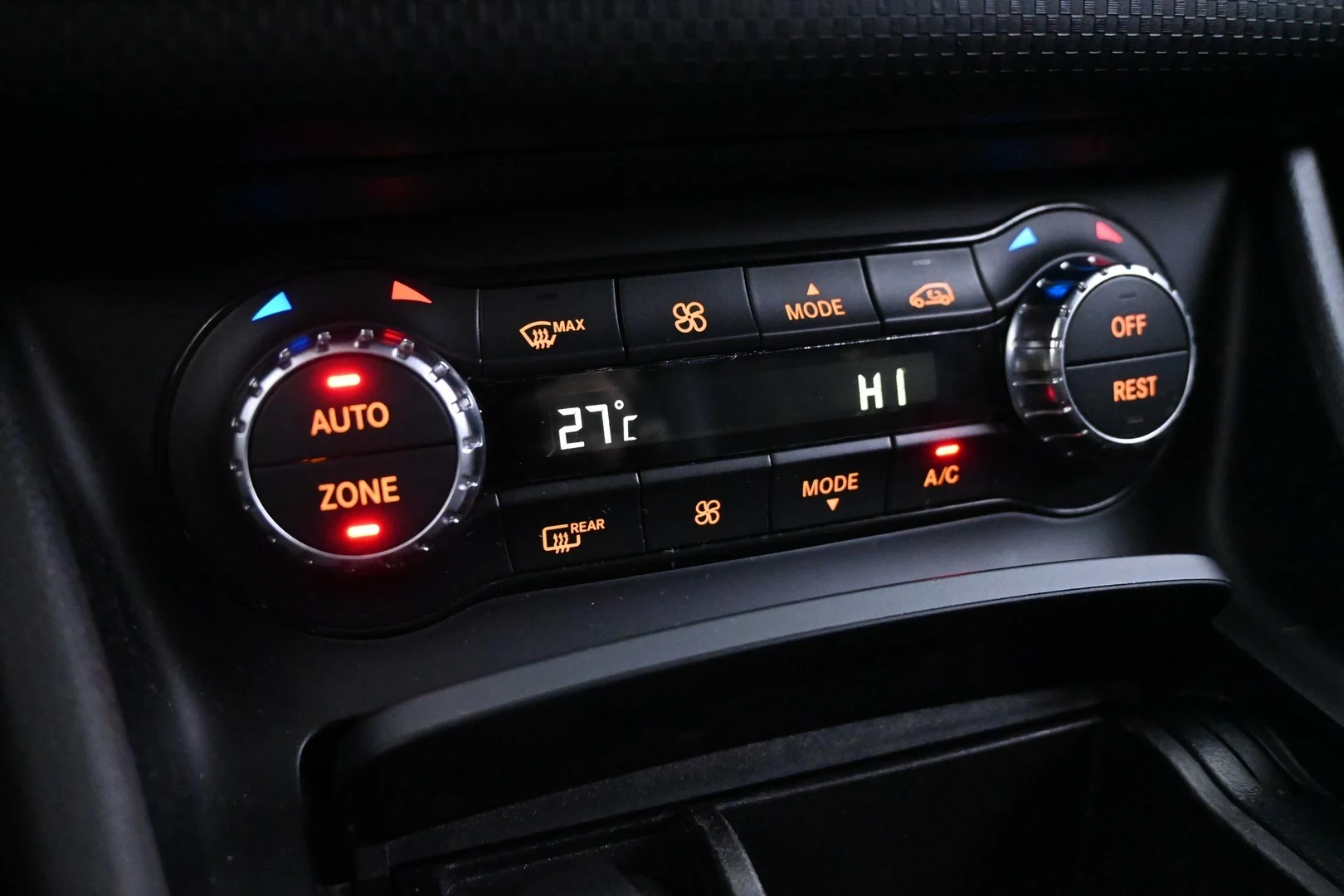 Car Image - 4pH1YVf6CQ5UKvODXJ9RnR