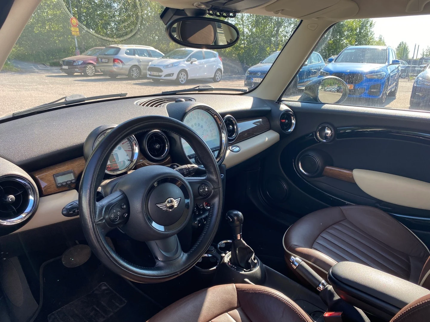 Car Image - 2tA2jxMRtGxoZJZMW5vFSV
