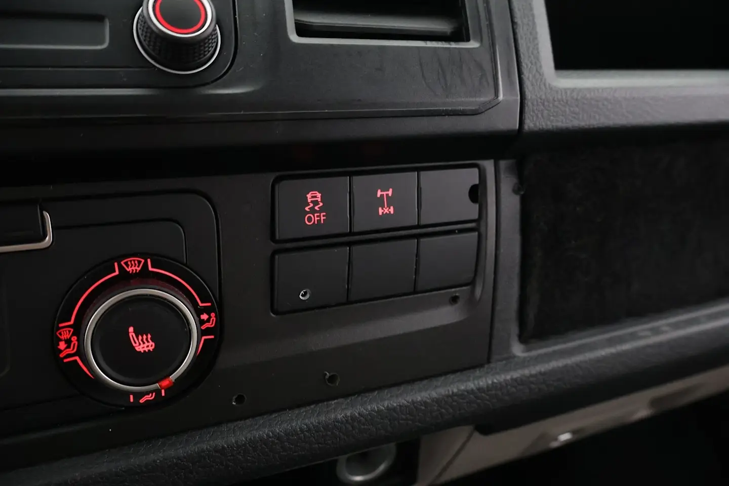 Car Image - 3qSQ4IHJqM5jWlNJxzTOIz