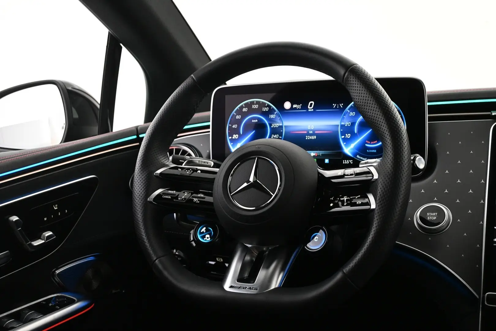 Car Image - YZsvKmSX3B2CfZTeS5uFX