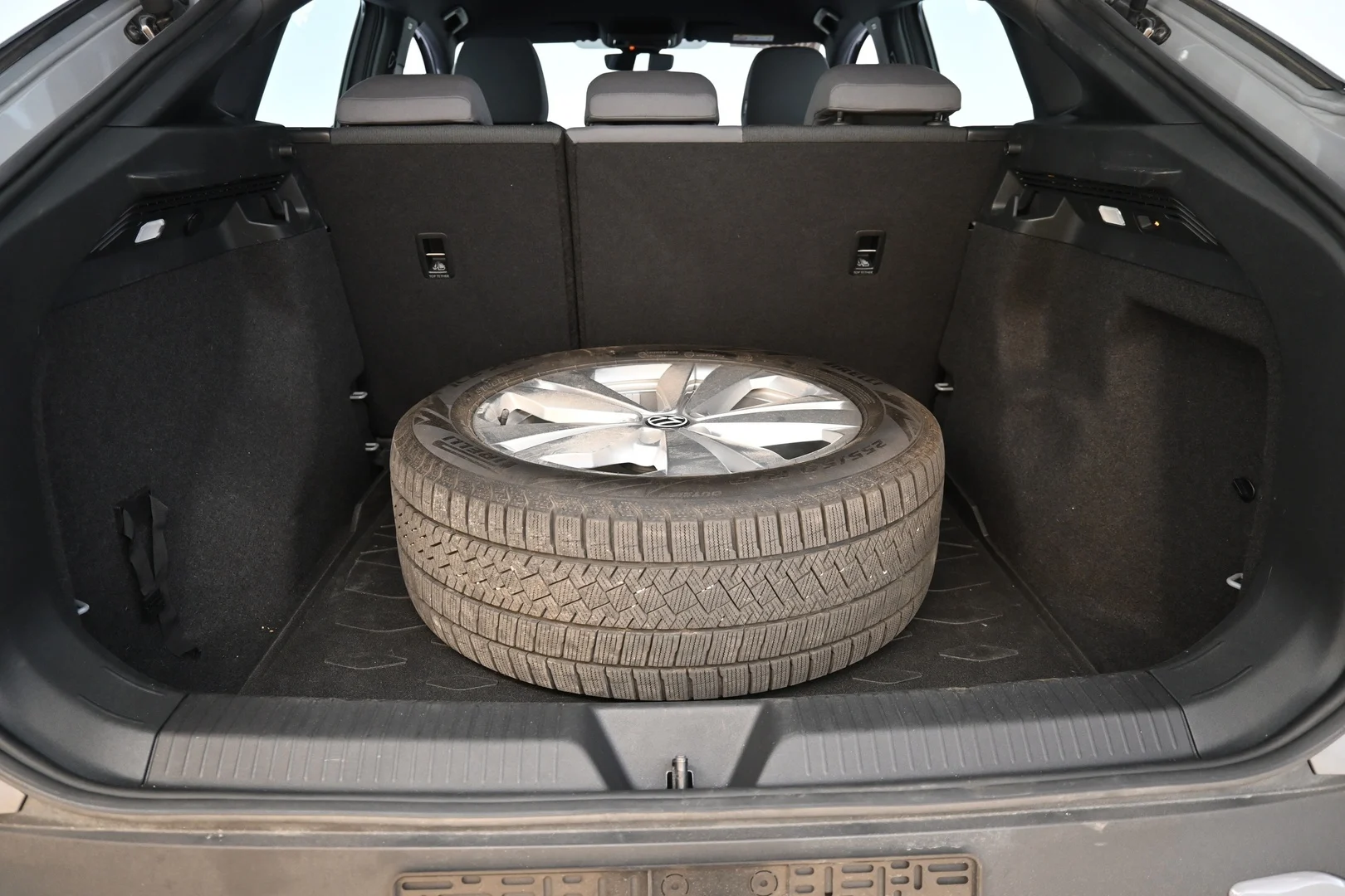 Car Image - 2tsUx7tgjjEyHctSkEZztO