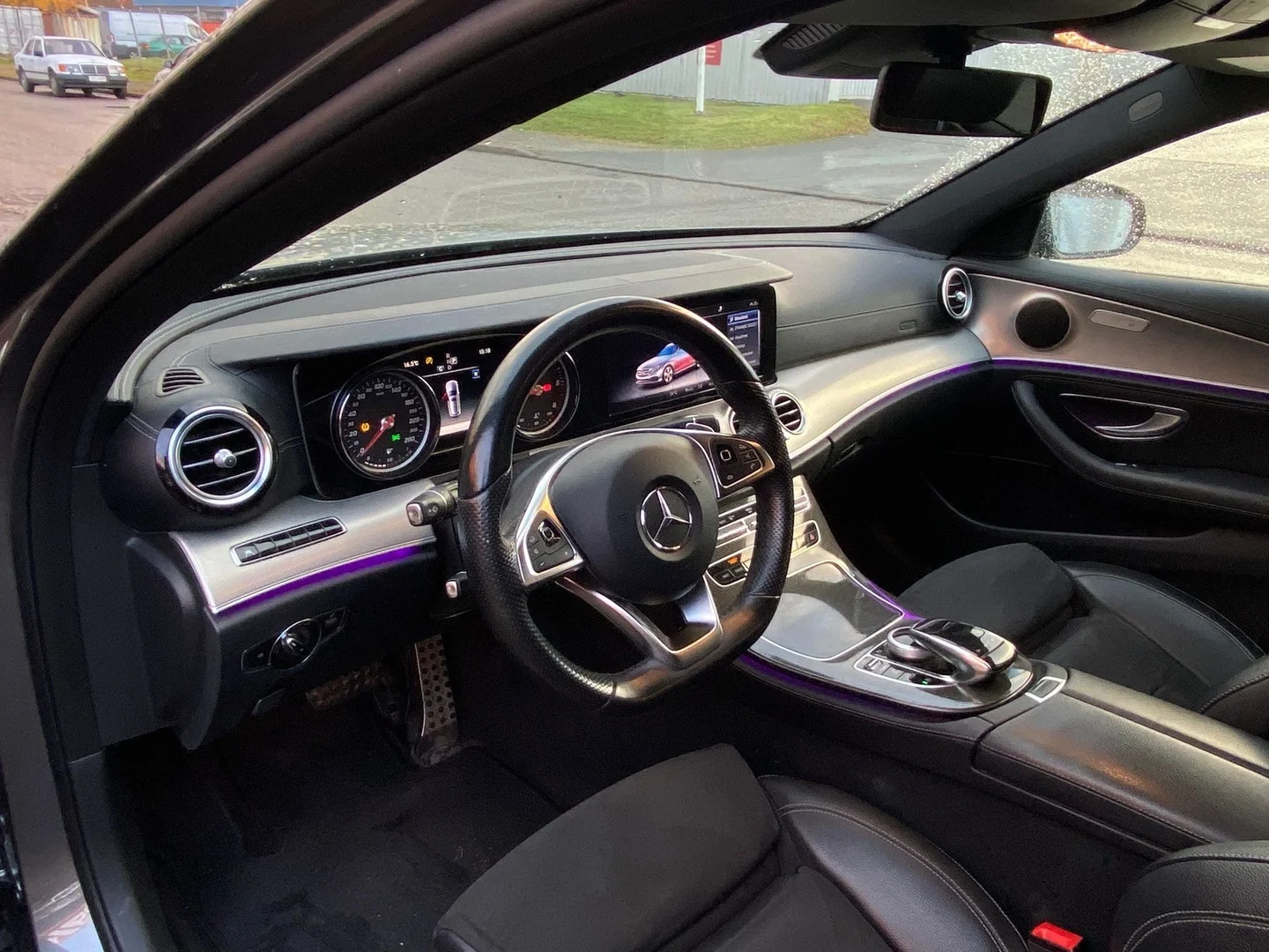 Car Image - 1YCcLV1i1Z7HviSy0kZMxI