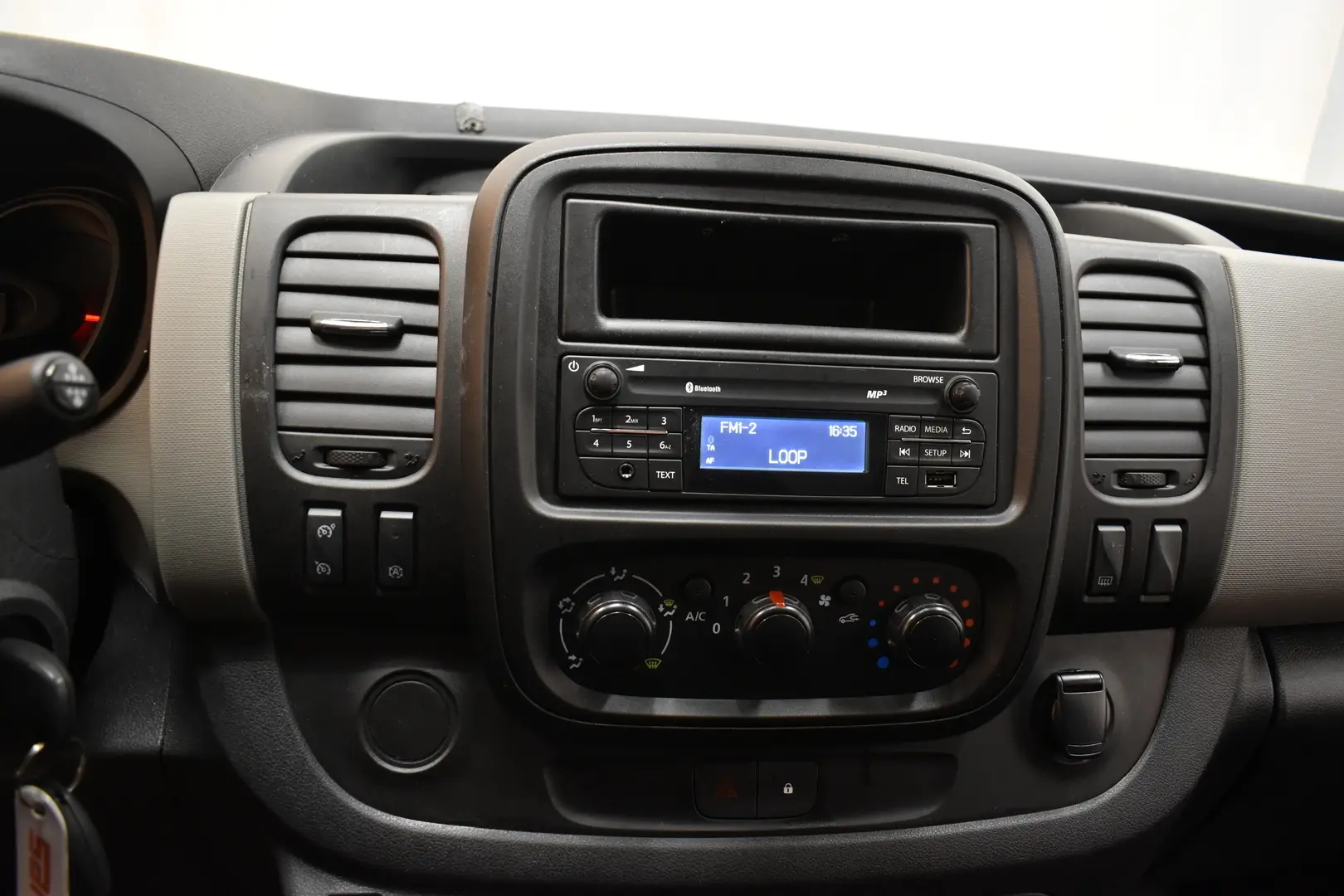 Car Image - 4N3gKASCTFfPAyjPelg7h