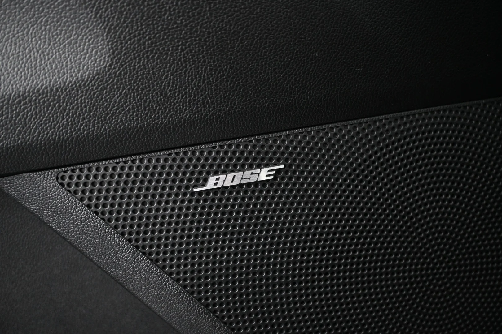 Car Image - 5x7nF3KvHIxebvS5cLOtcZ