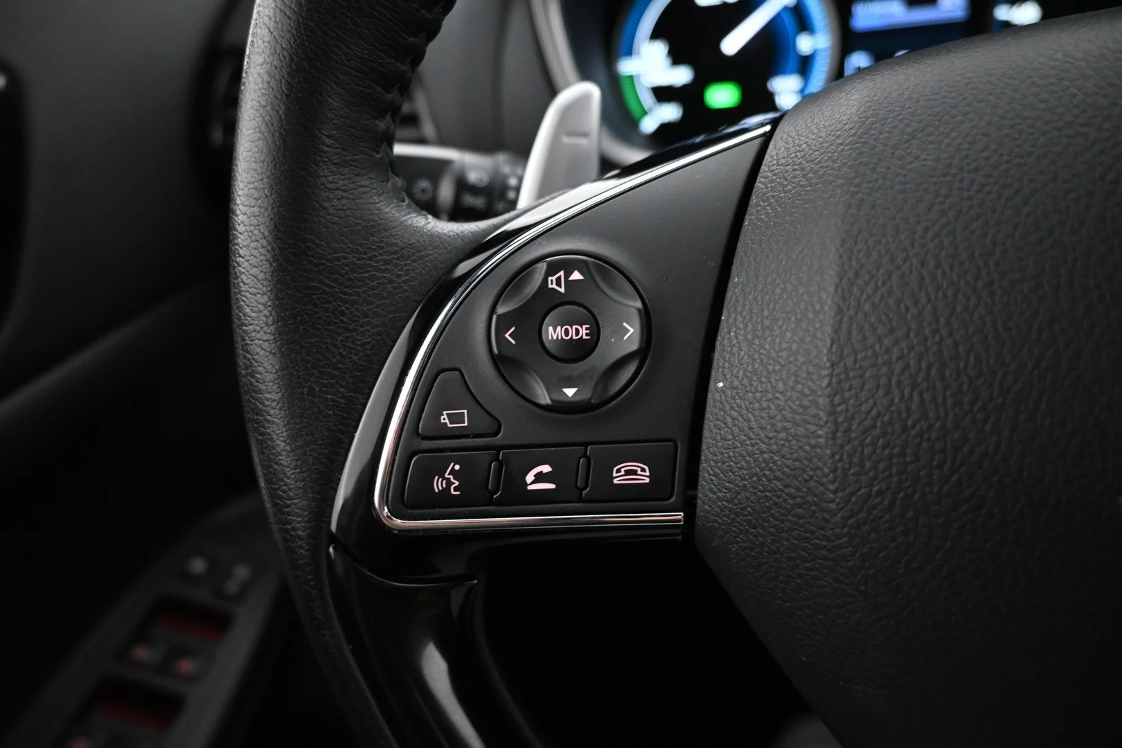 Car Image - 6vRYNOYwiwNBGm8c7dVrM4