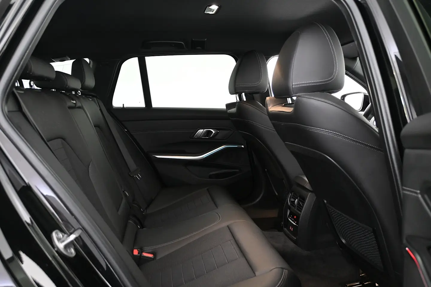 Car Image - 5M6QSCl4VVsQgaSOxDq1l2