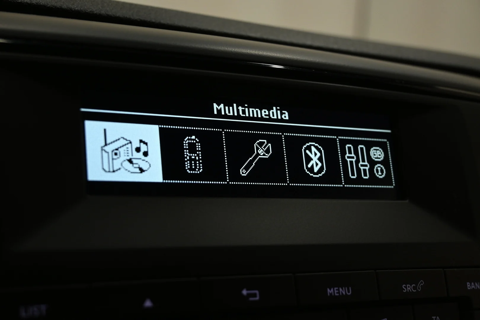 Car Image - 54n1CMzTYO4I27EGh4IoEI