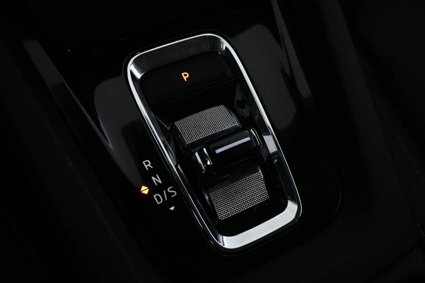 Car Image - 2RtFu7saWiXfKX4kXyRE1q