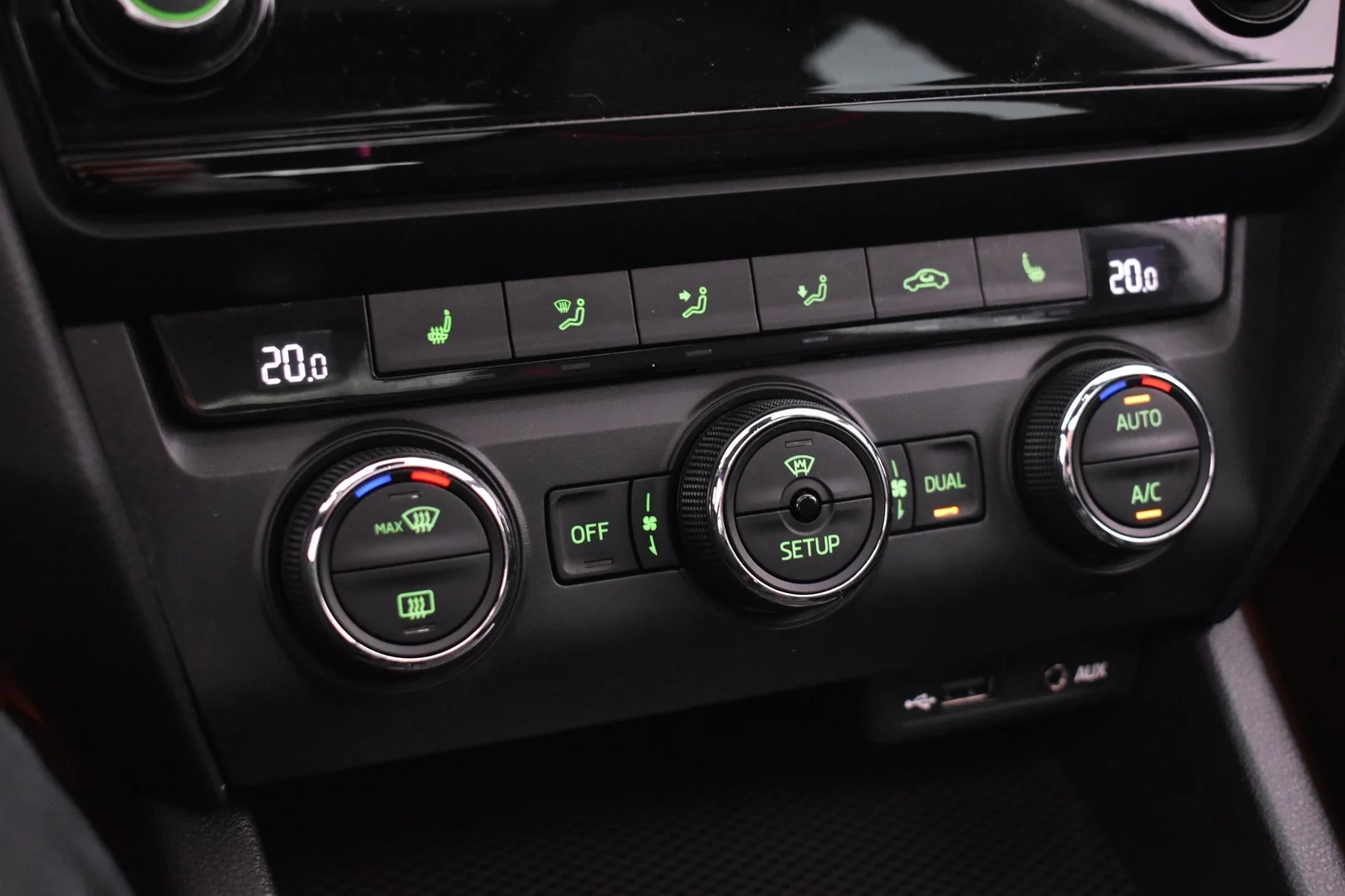 Car Image - 4qOYpgaHvDrwNu5xMOXfRt