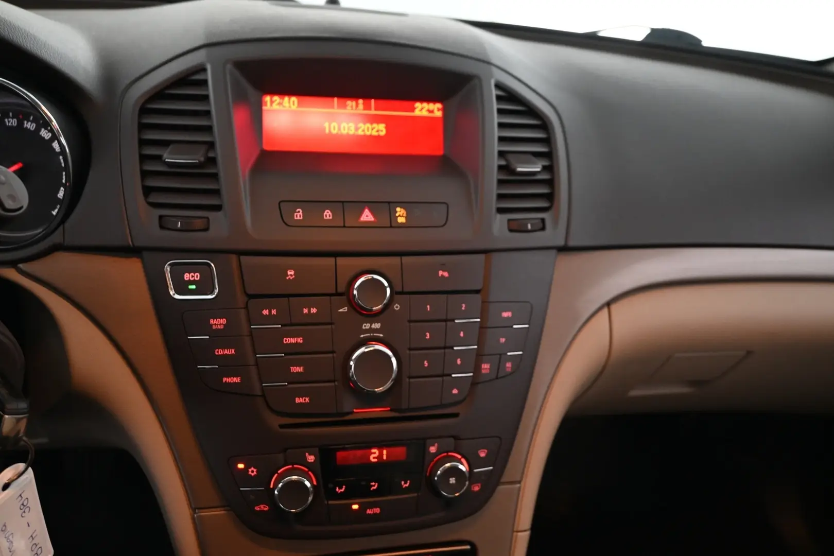 Car Image - 2IpuVD1ezPe0rUFaXTan5K