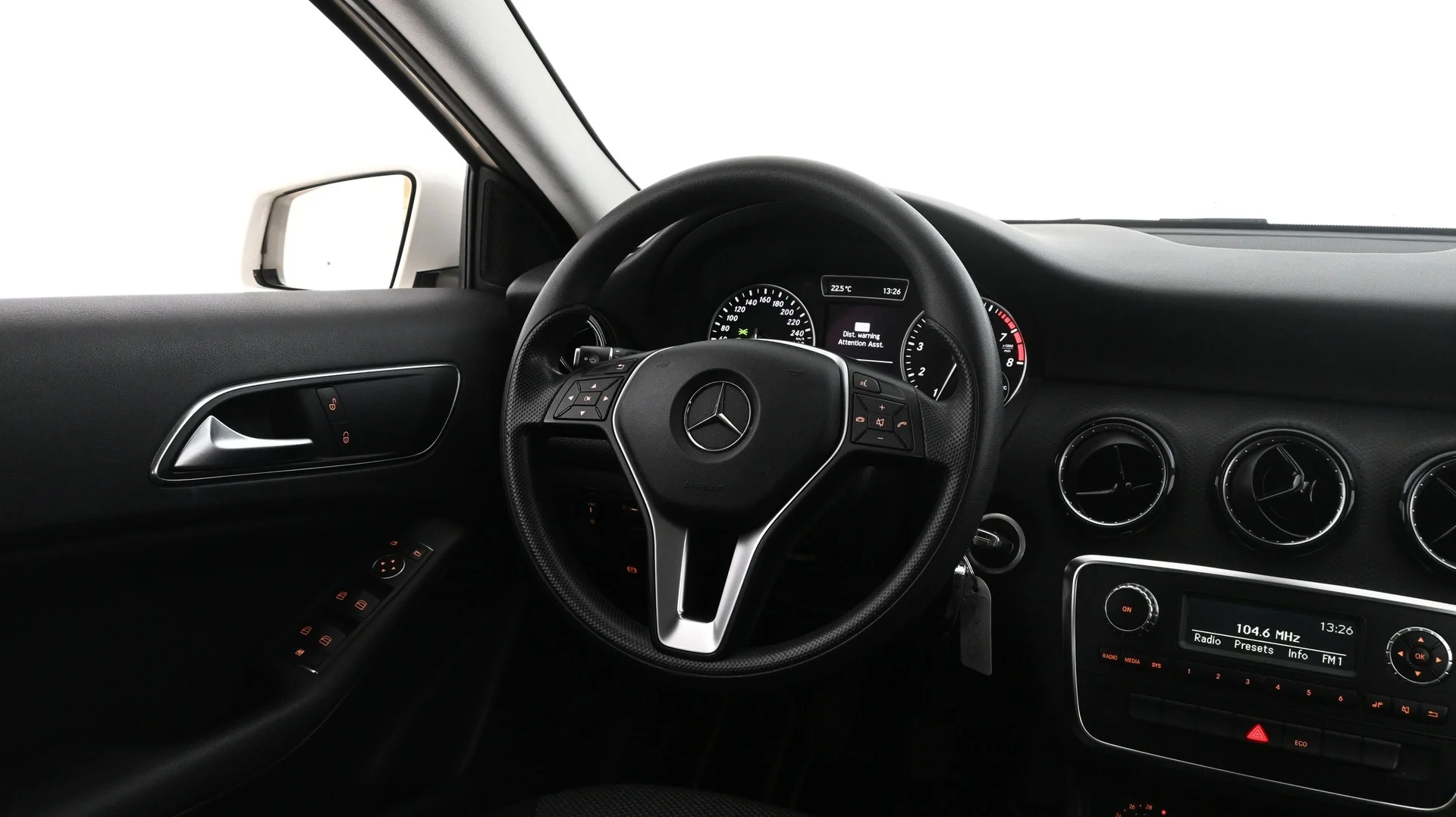 Car Image - 13DKLBfdGVJIjKouFkIudj