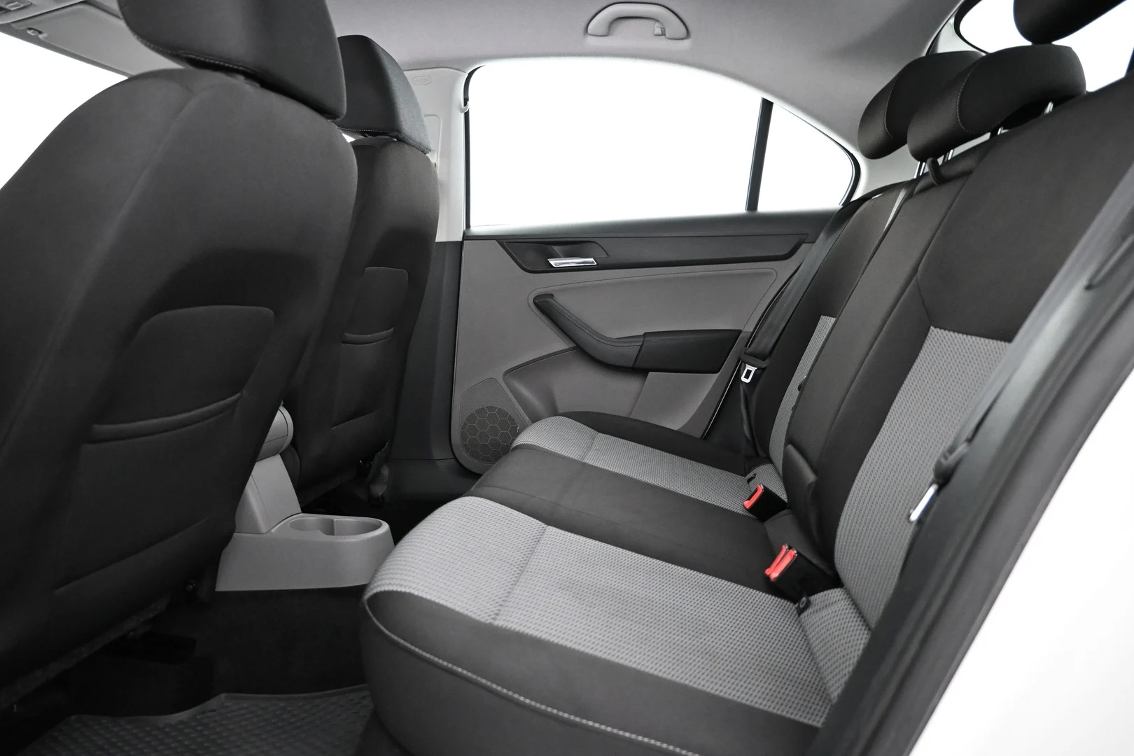 Car Image - 5xdIWzBOo8OG20oylUAsgr