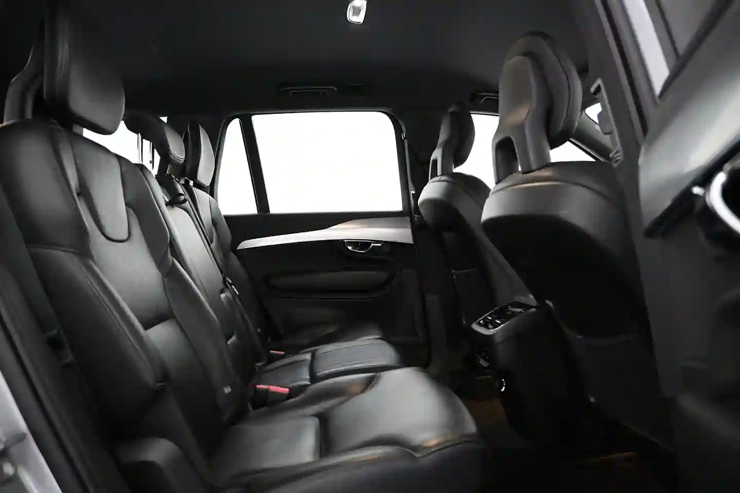 Car Image - 4ThhmJqUlYgpCcGplLix1A