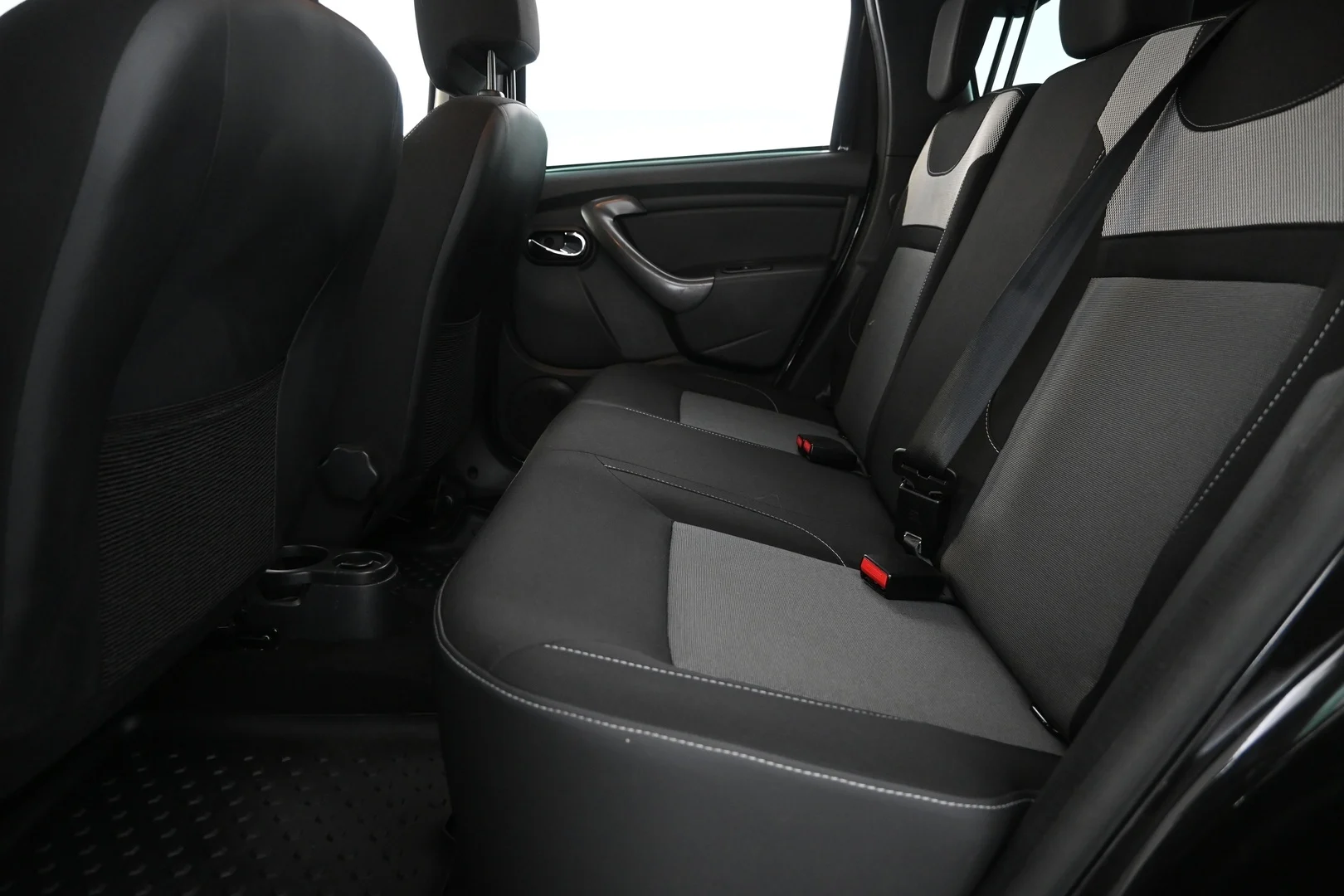 Car Image - 28fVmvLpeUGQb6AvjP0JUf