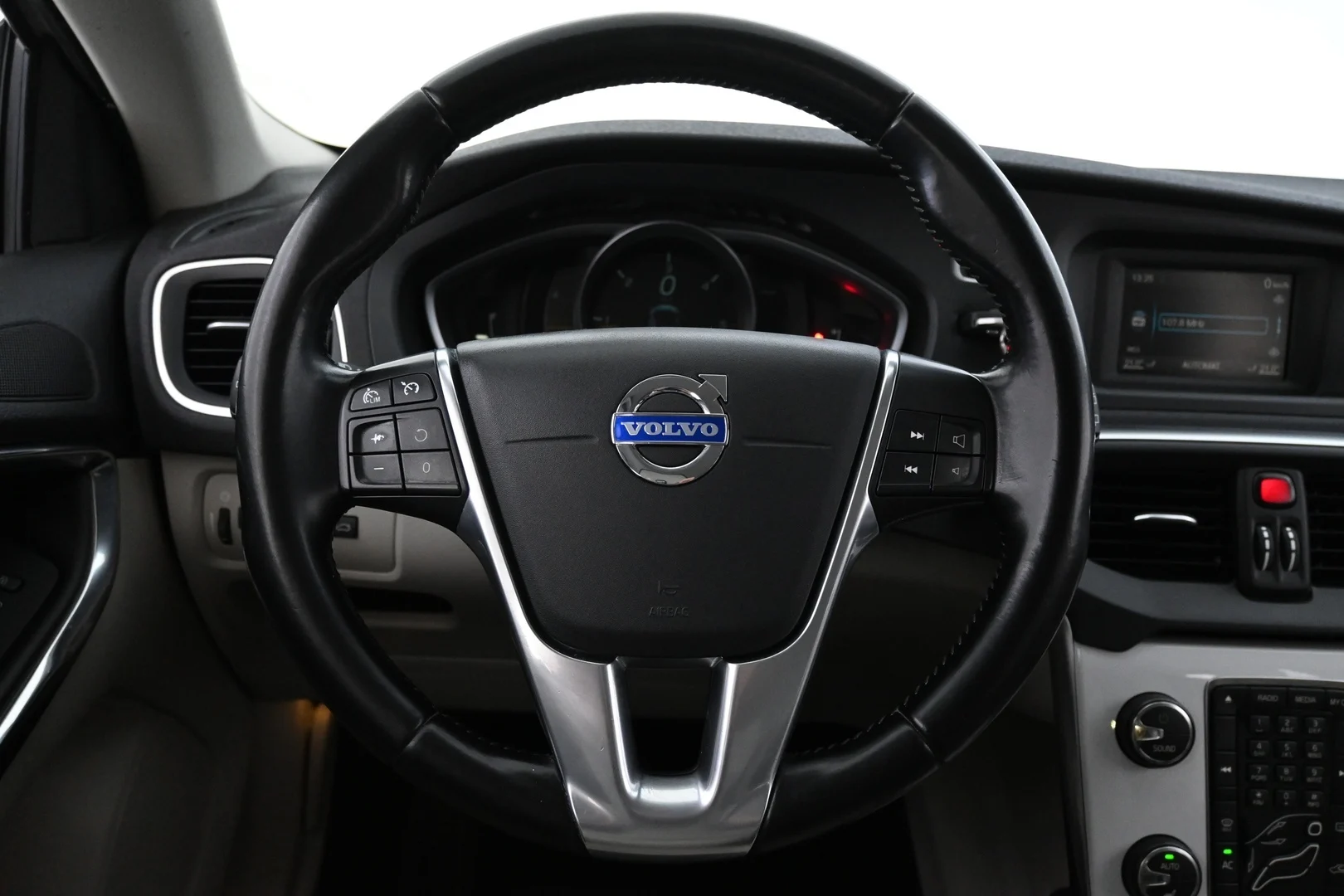 Car Image - 5XeG6iJOUp8P5FSWzCumyr